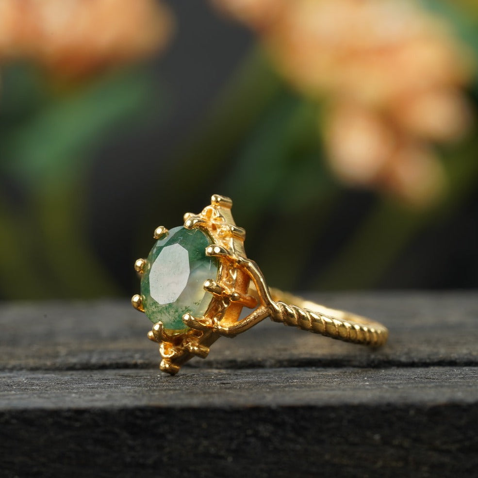 Vintage Oval Moss Agate 14k Gold Engagement Ring