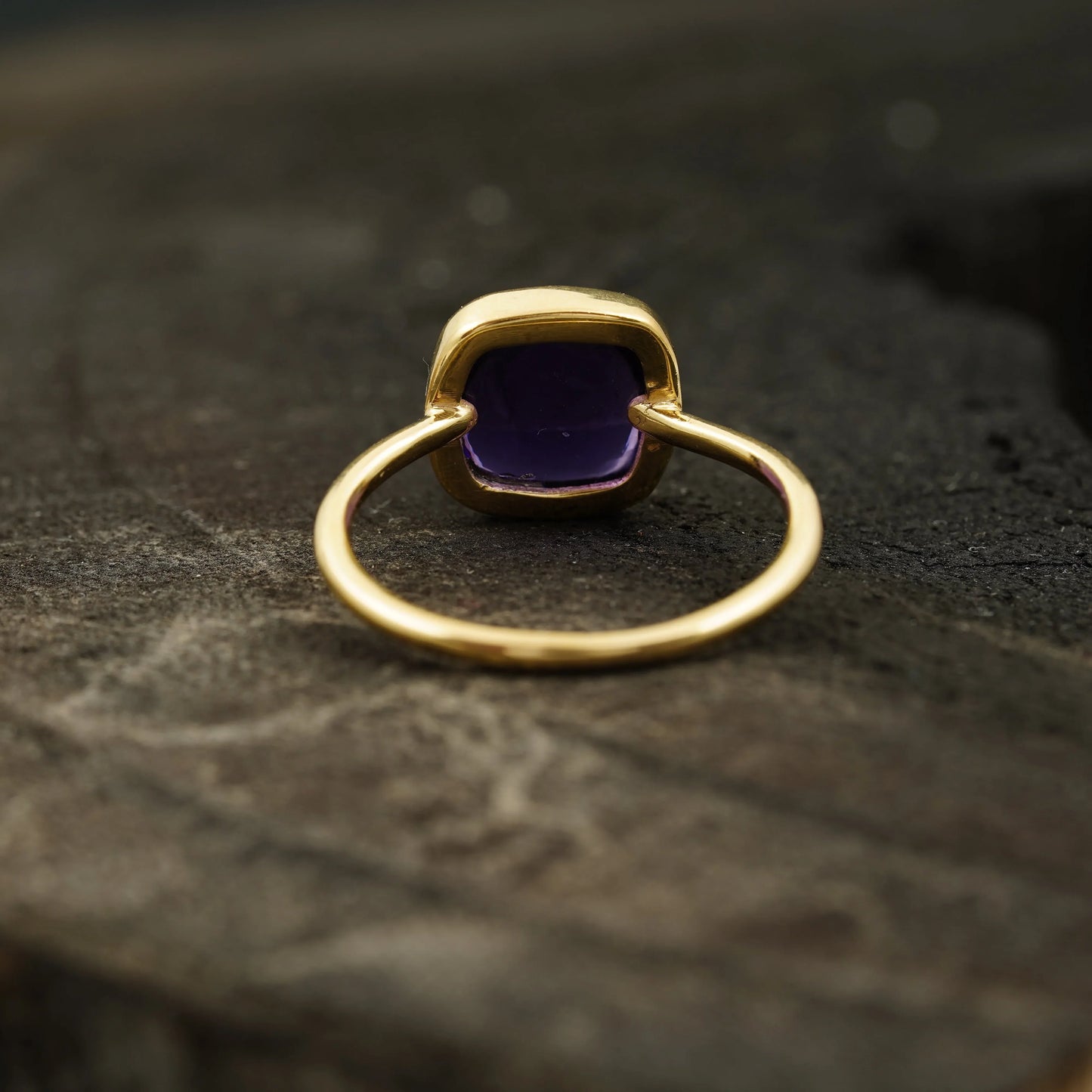 Cabochon Amethyst Engagement Ring - MinimalistJewels
