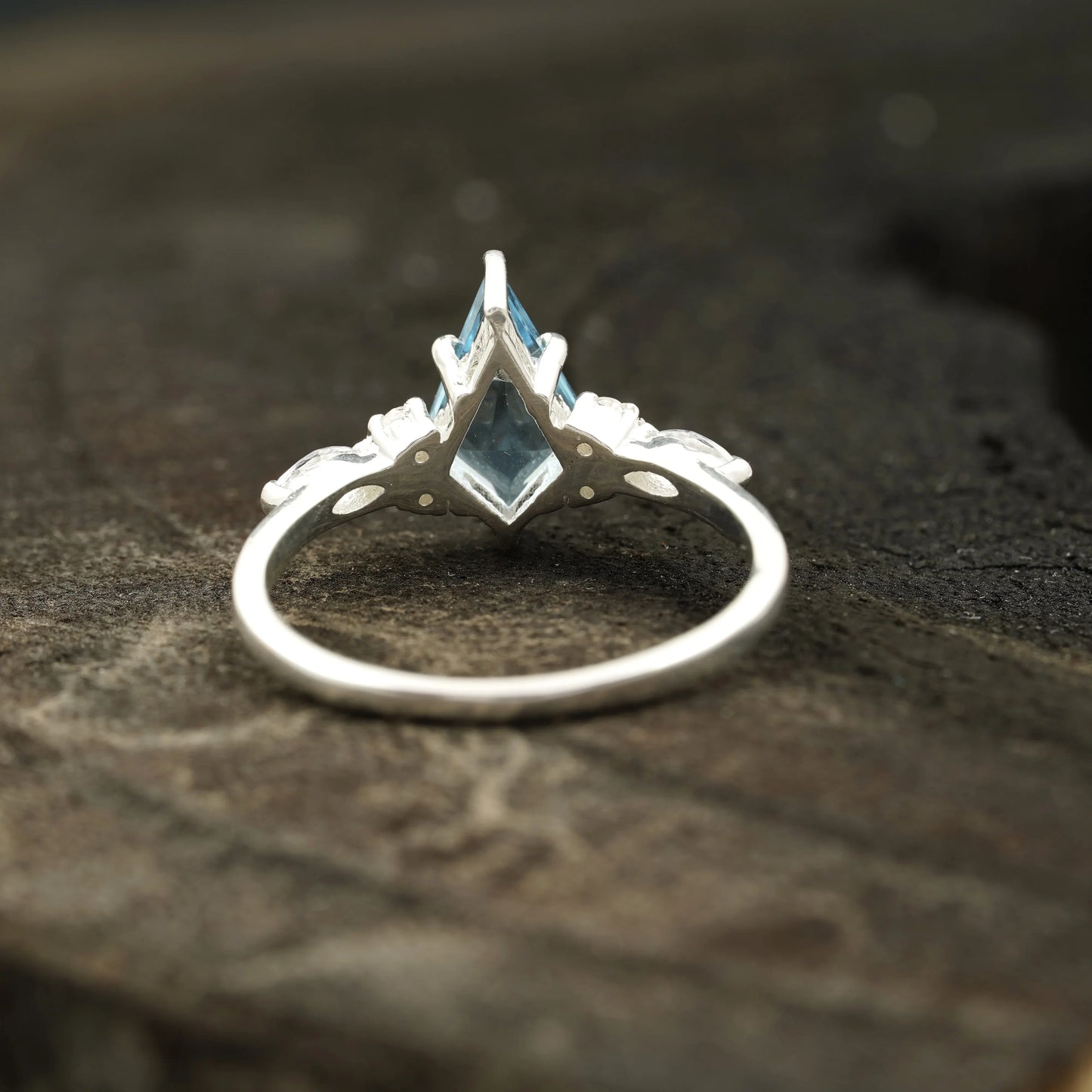 Kite Shape Aquamarine 925 Sterling Silver Ring - MinimalistJewels