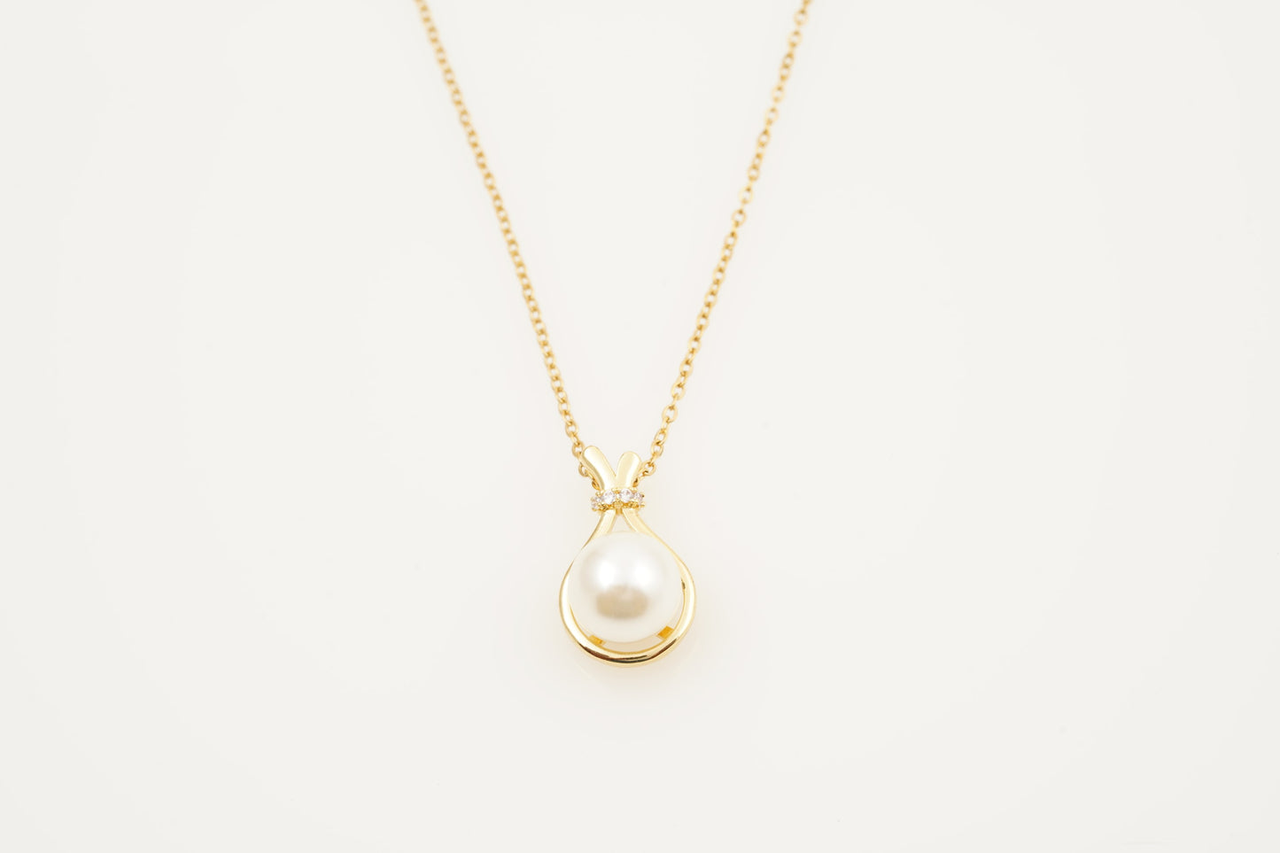 Freshwater Pearl Necklace With Gold Chain