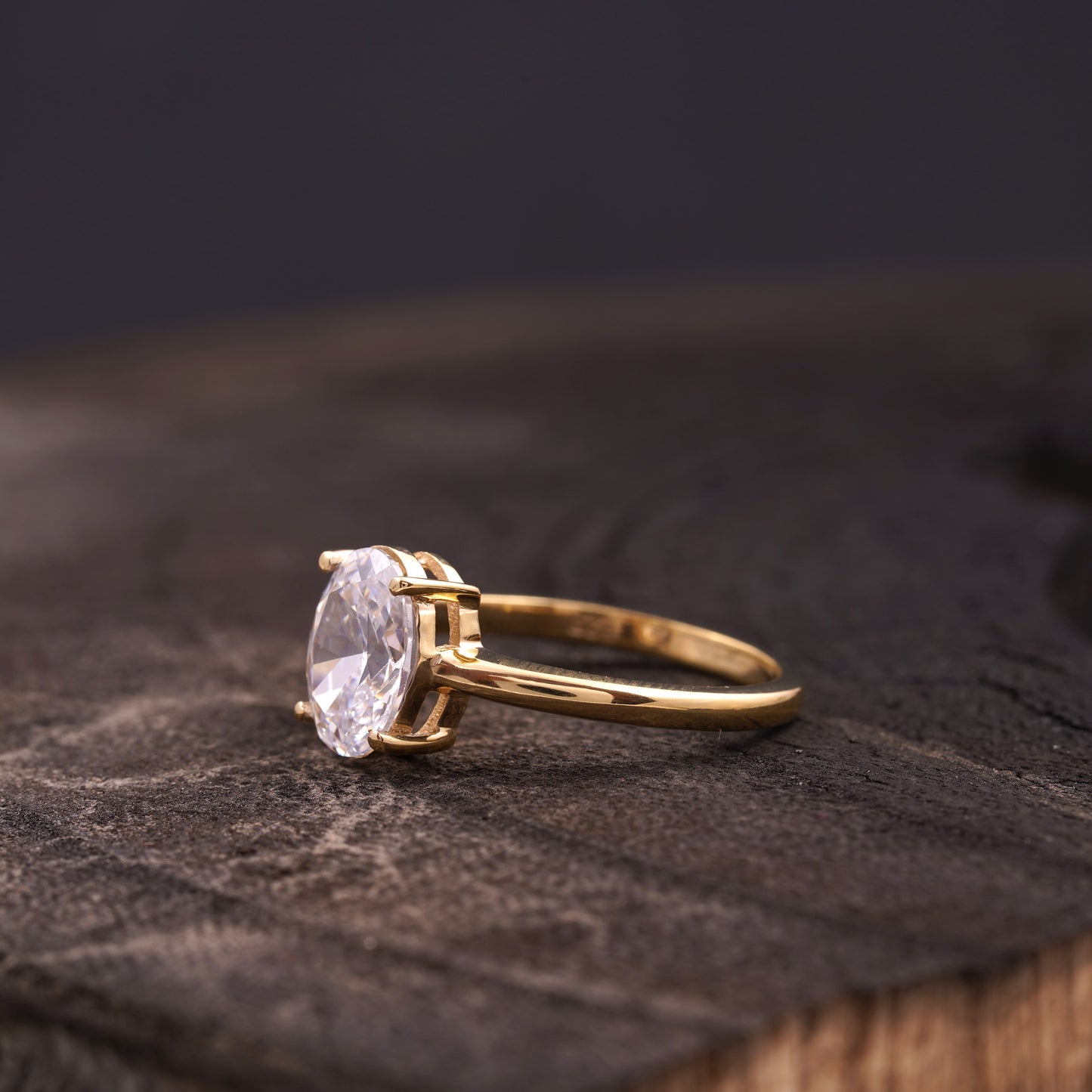 Oval Moissanite Engagement Rings