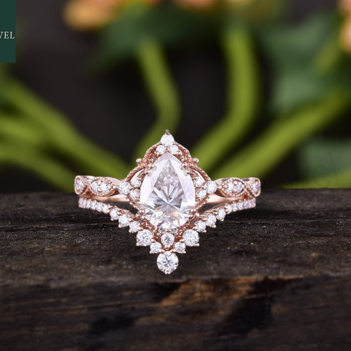 Pear Moissanite Bridal Engagement Ring Set