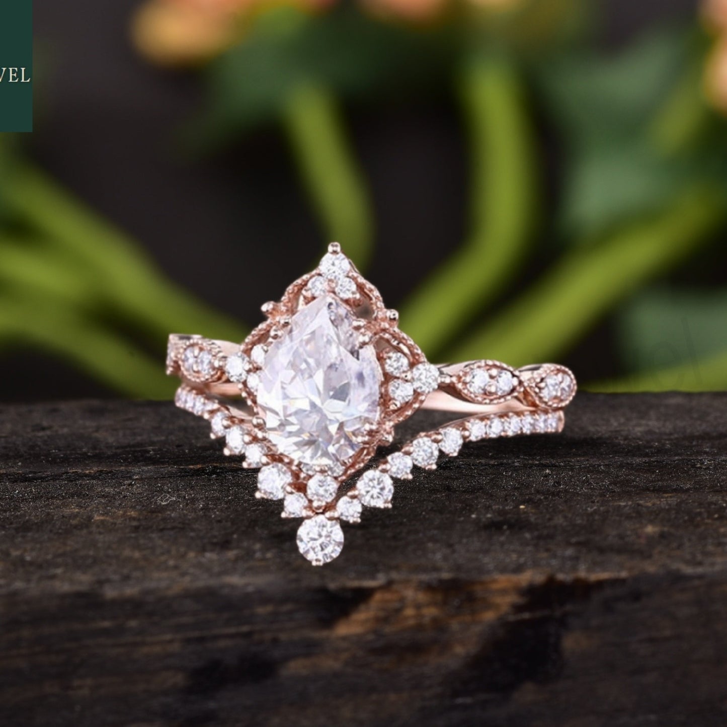 Pear Moissanite Bridal Engagement Ring Set