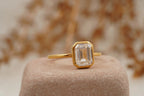 Emerald 1.5Ct Bezel Moissanite Engagement Ring - MinimalistJewels