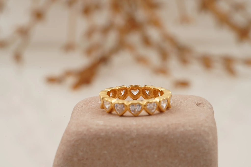 Heart Shaped Moissanite Bezel Set Stacking Wedding Band - MinimalistJewels