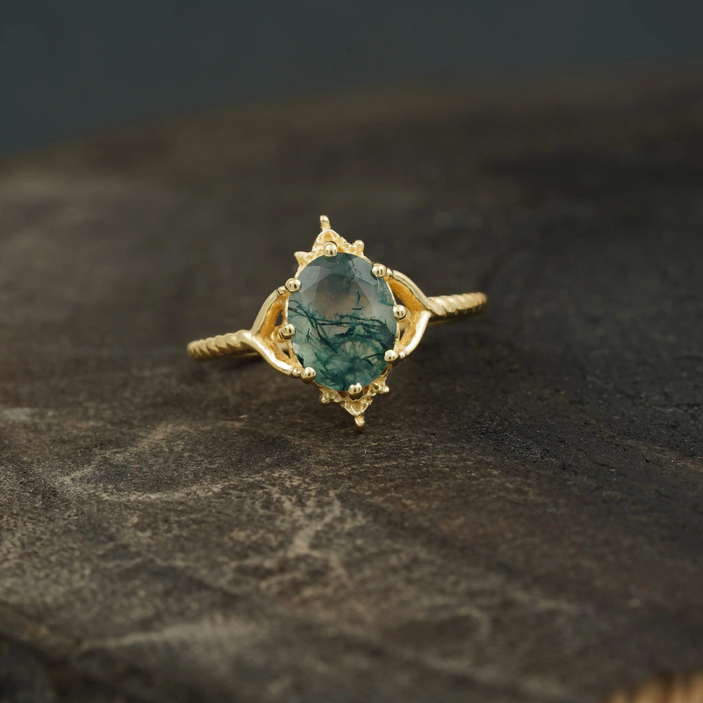 Vintage Oval Moss Agate 14k Gold Engagement Ring - MinimalistJewels