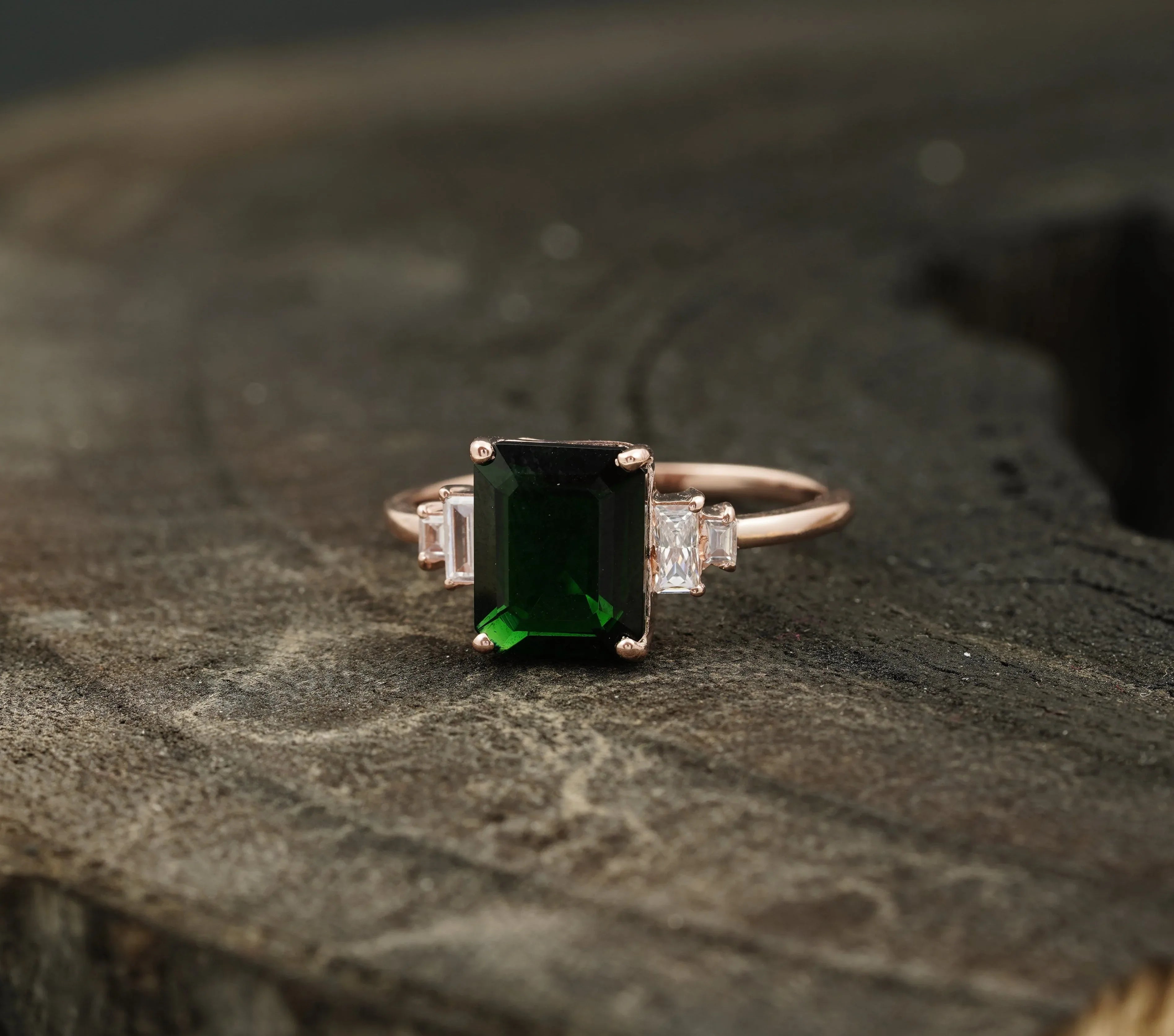 Green Emerald Gemstone Engagement Ring - MinimalistJewels