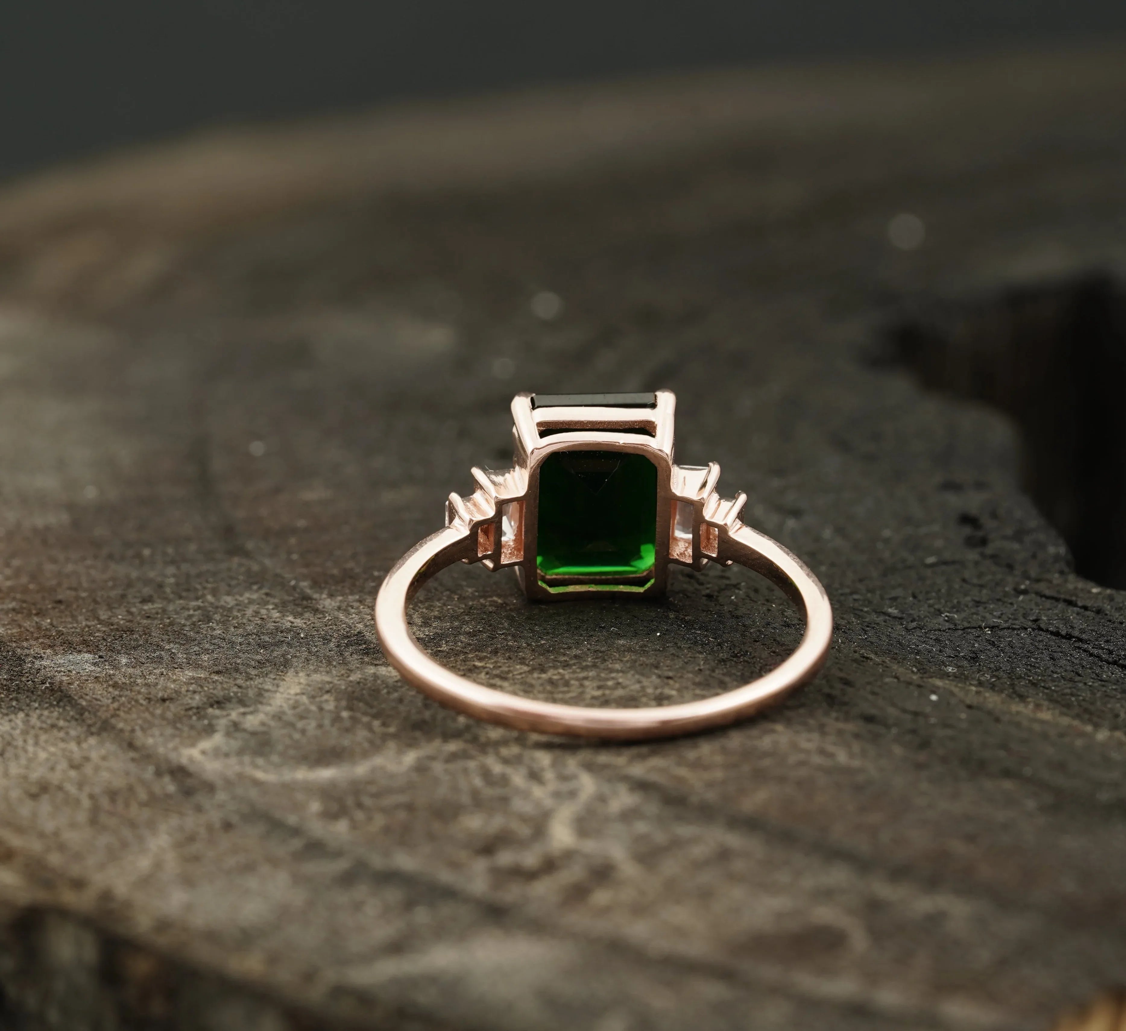 Green Emerald Gemstone Engagement Ring - MinimalistJewels