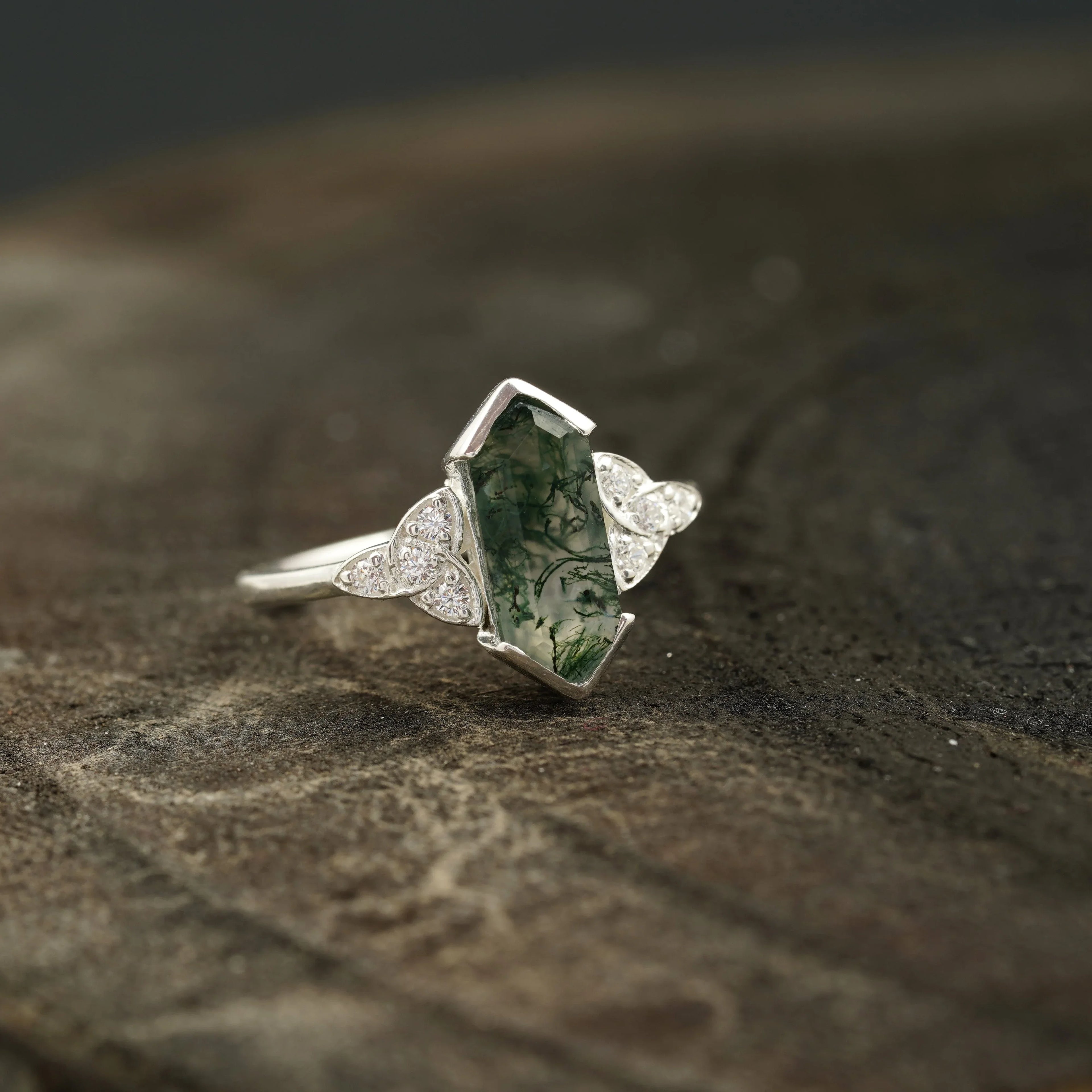 Moss Agate Hexagon Engagement Ring - MinimalistJewels