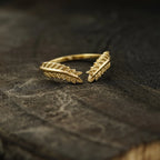 Vintage Leaf Open Wedding Band - MinimalistJewels