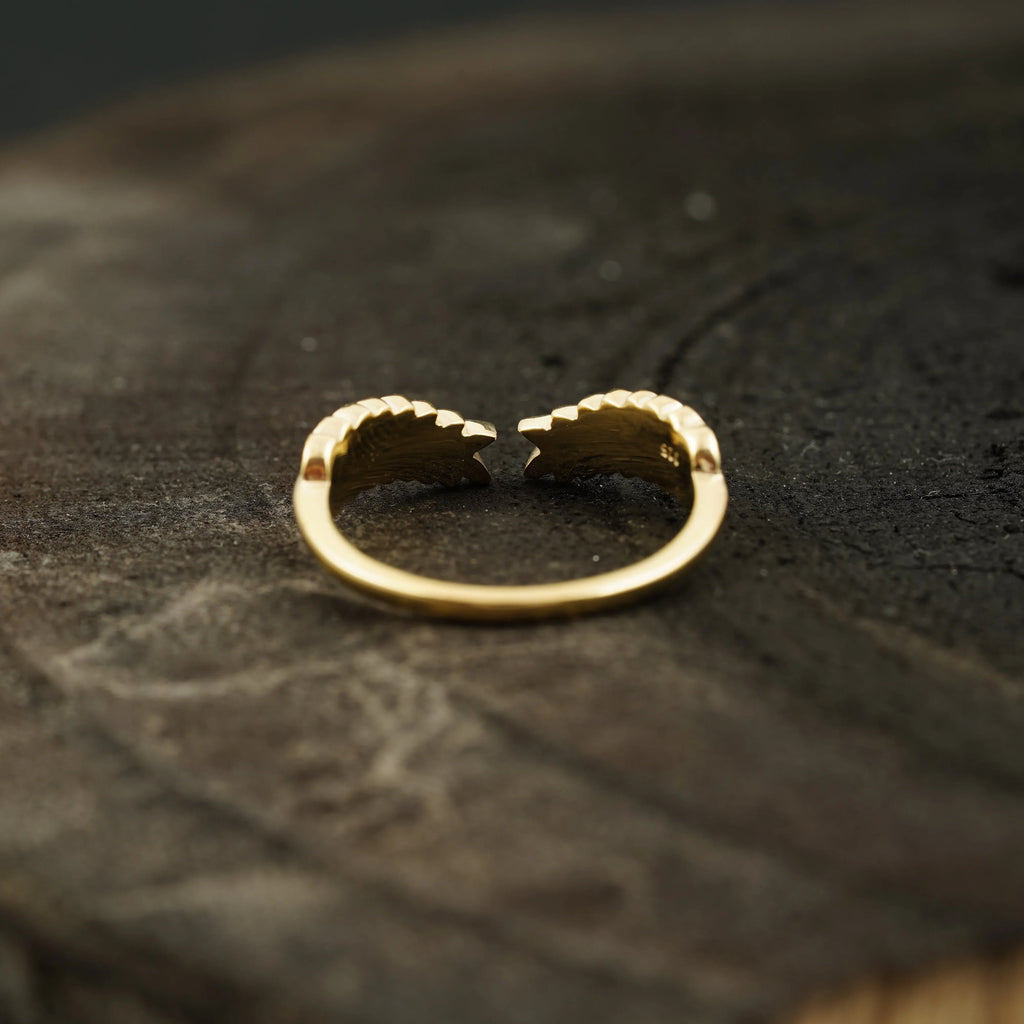 Vintage Leaf Open Wedding Band - MinimalistJewels