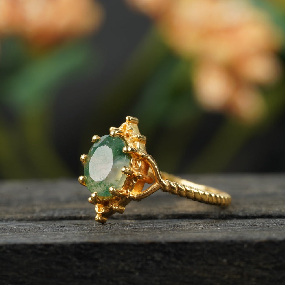 Vintage Oval Moss Agate 14k Gold Engagement Ring 