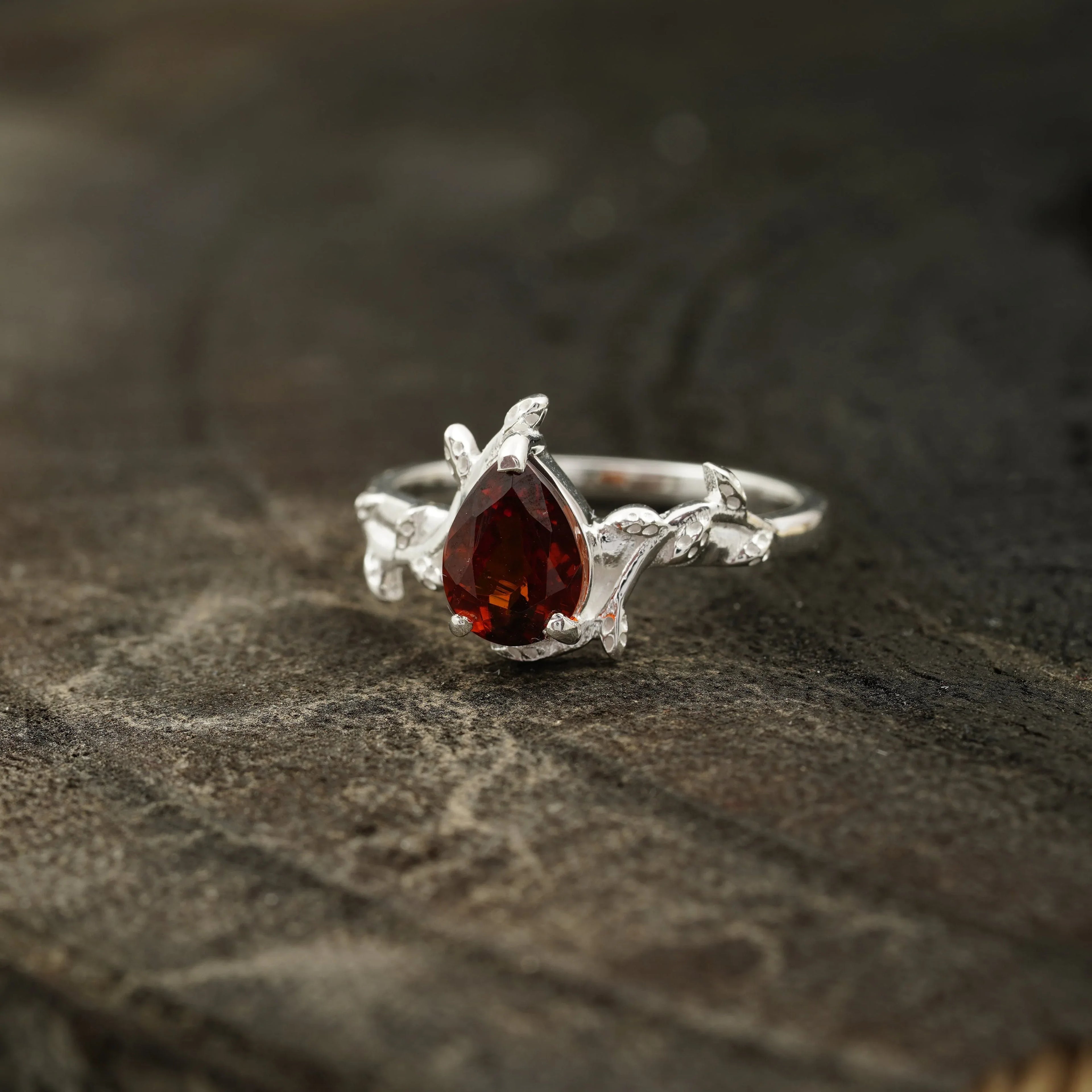 Red Garnet Leaf Engagement Ring - MinimalistJewels