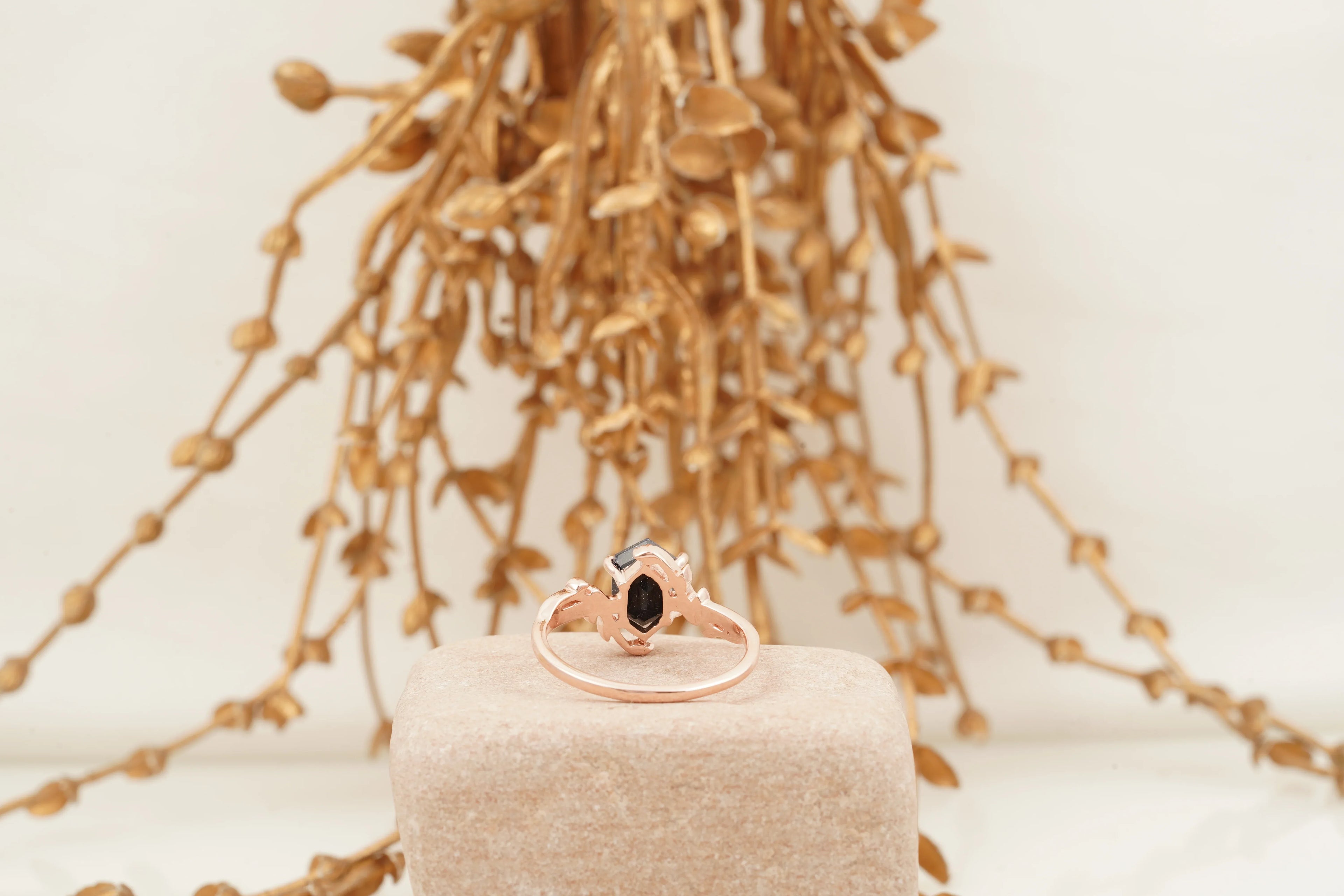Hexagon Blue Sandstone Leaf Solitaire Ring - MinimalistJewels