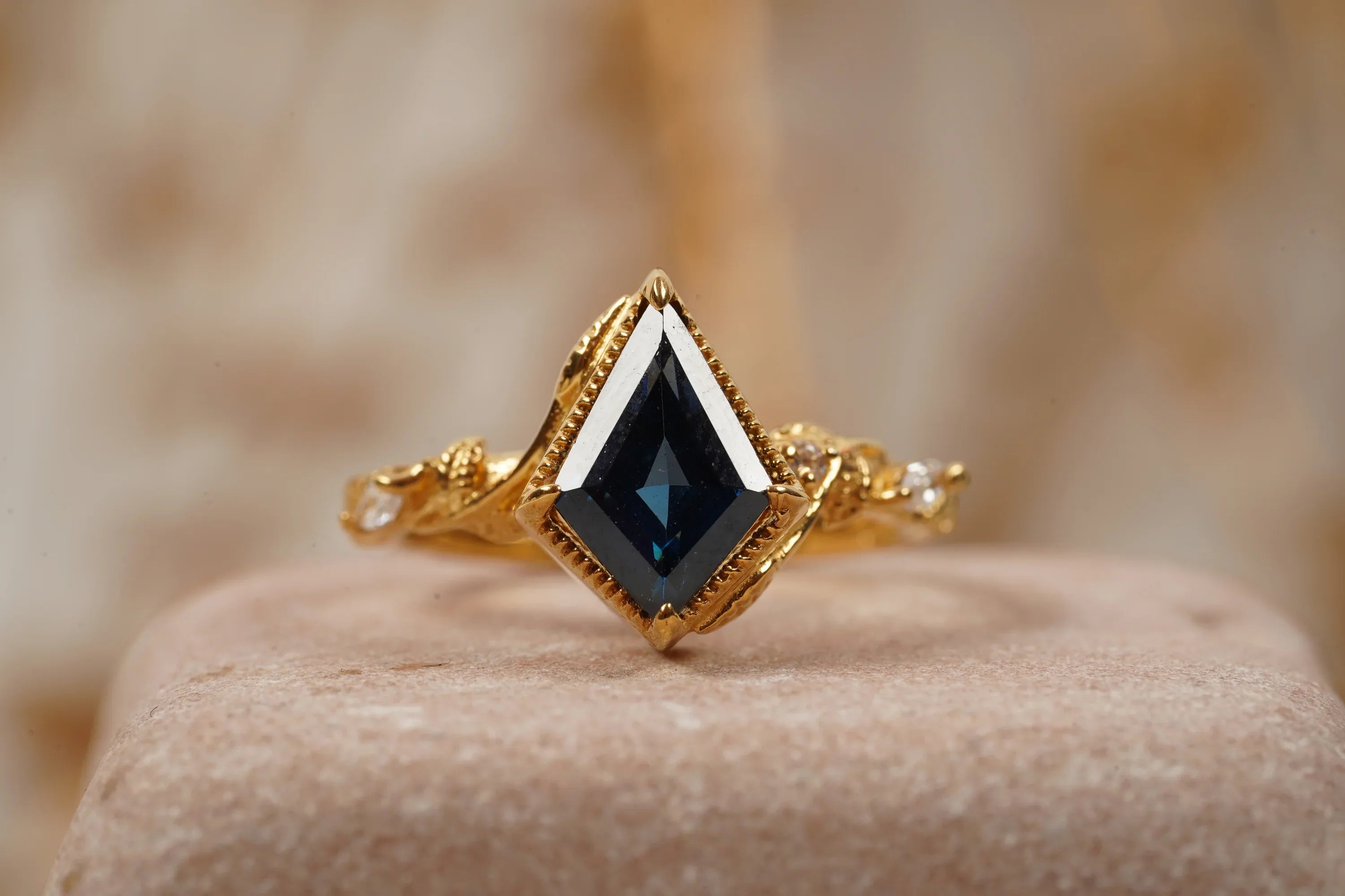 Kite Sapphire Engagement Ring Leaf Art Deco Solid Gold Ring - MinimalistJewels