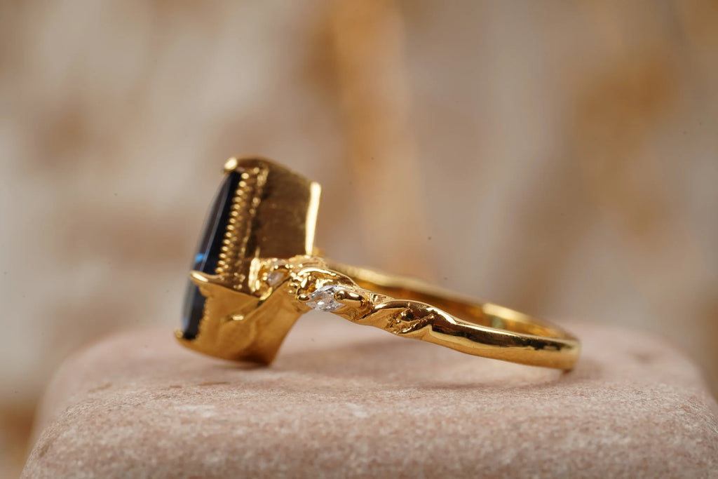 Kite Sapphire Engagement Ring Leaf Art Deco Solid Gold Ring - MinimalistJewels