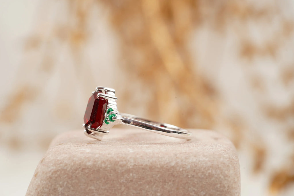 Hexagon Cut Red Garnet Gemstone Cluster Ring - MinimalistJewels