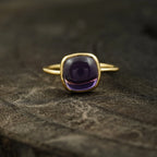 Cabochon Amethyst Engagement Ring - MinimalistJewels