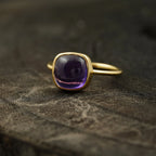 Cabochon Amethyst Engagement Ring - MinimalistJewels