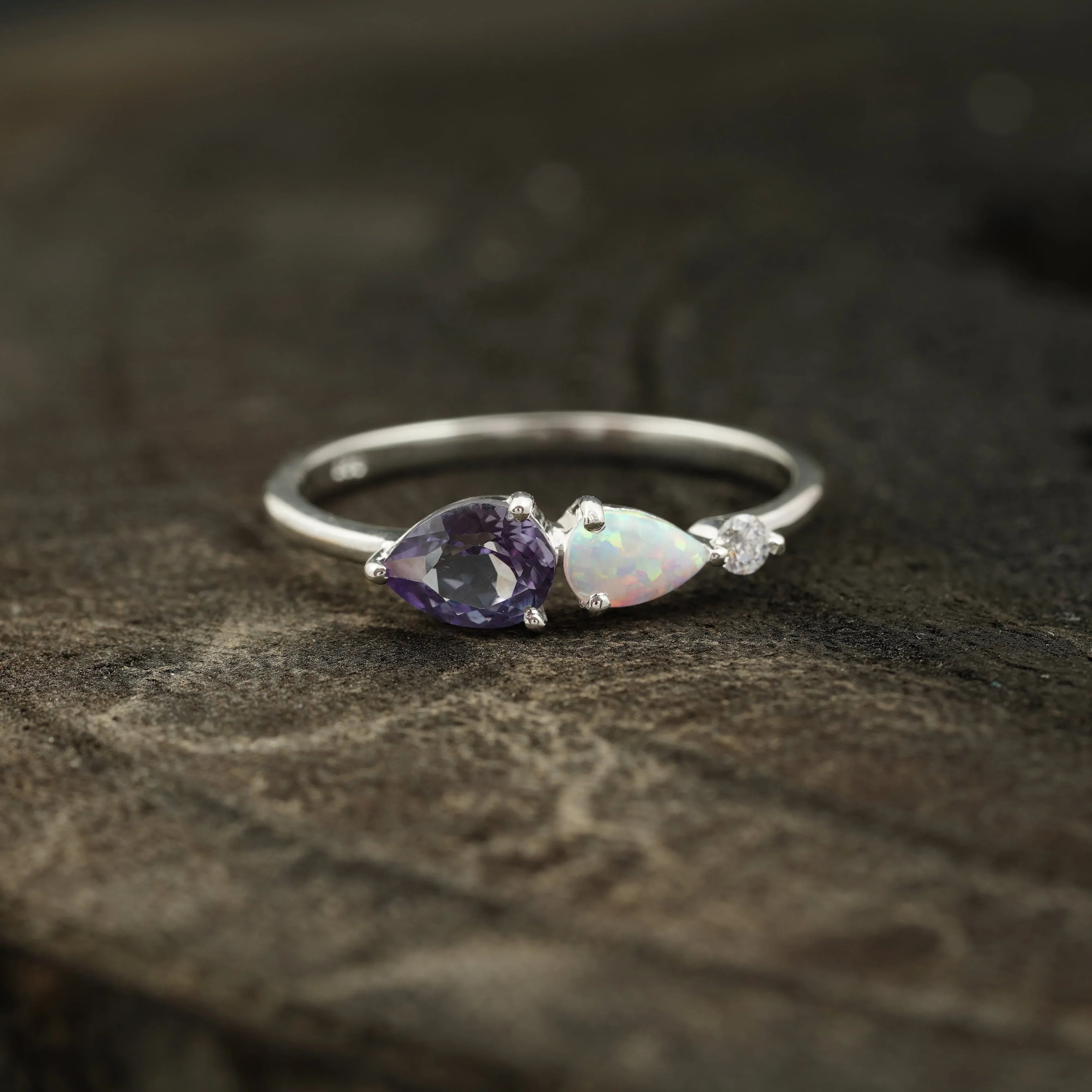 Pear Cut Alexandrite Art Deco Moissanite 3 Stone Wedding Band - MinimalistJewels