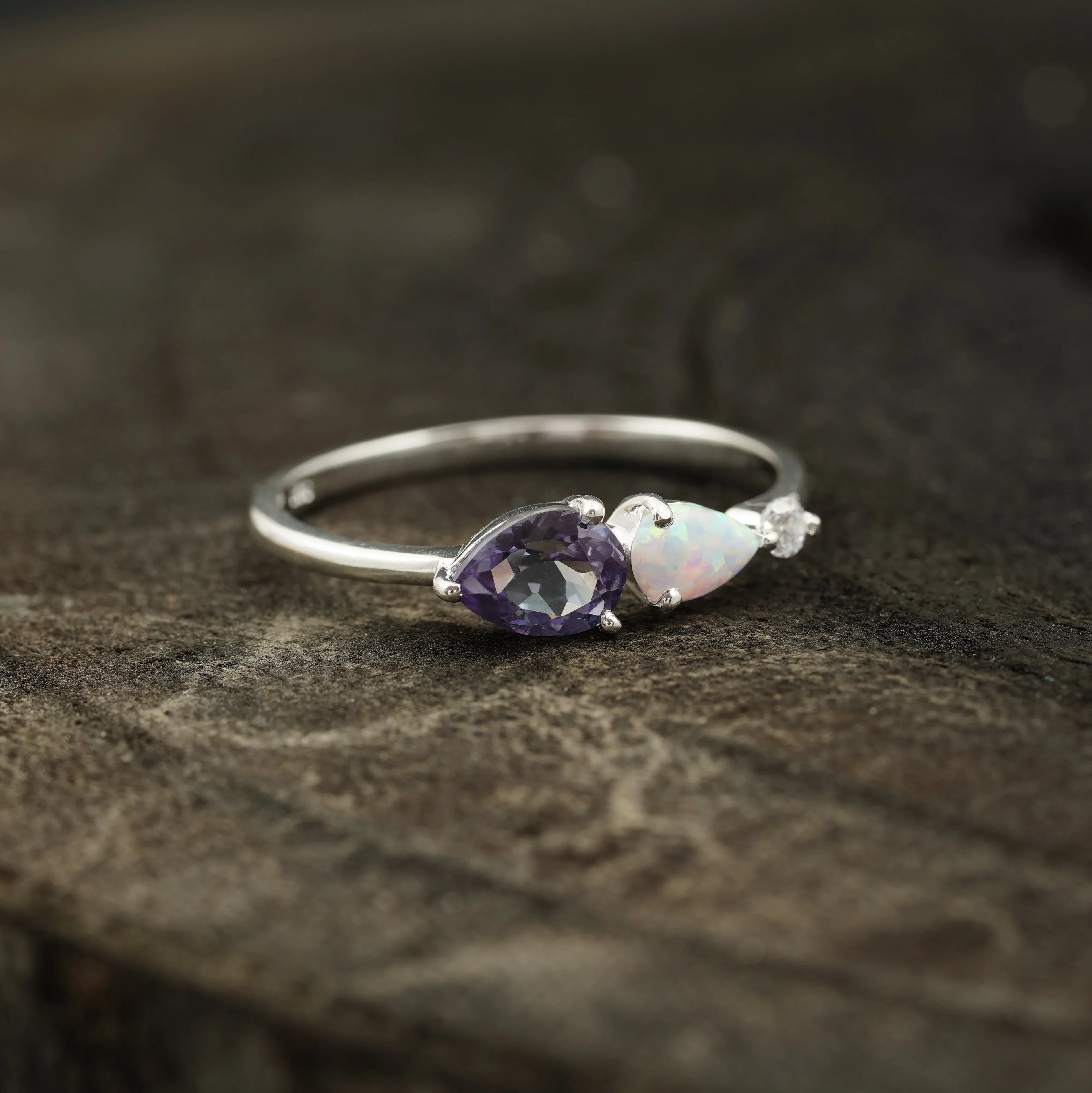 Pear Cut Alexandrite Art Deco Moissanite 3 Stone Wedding Band - MinimalistJewels