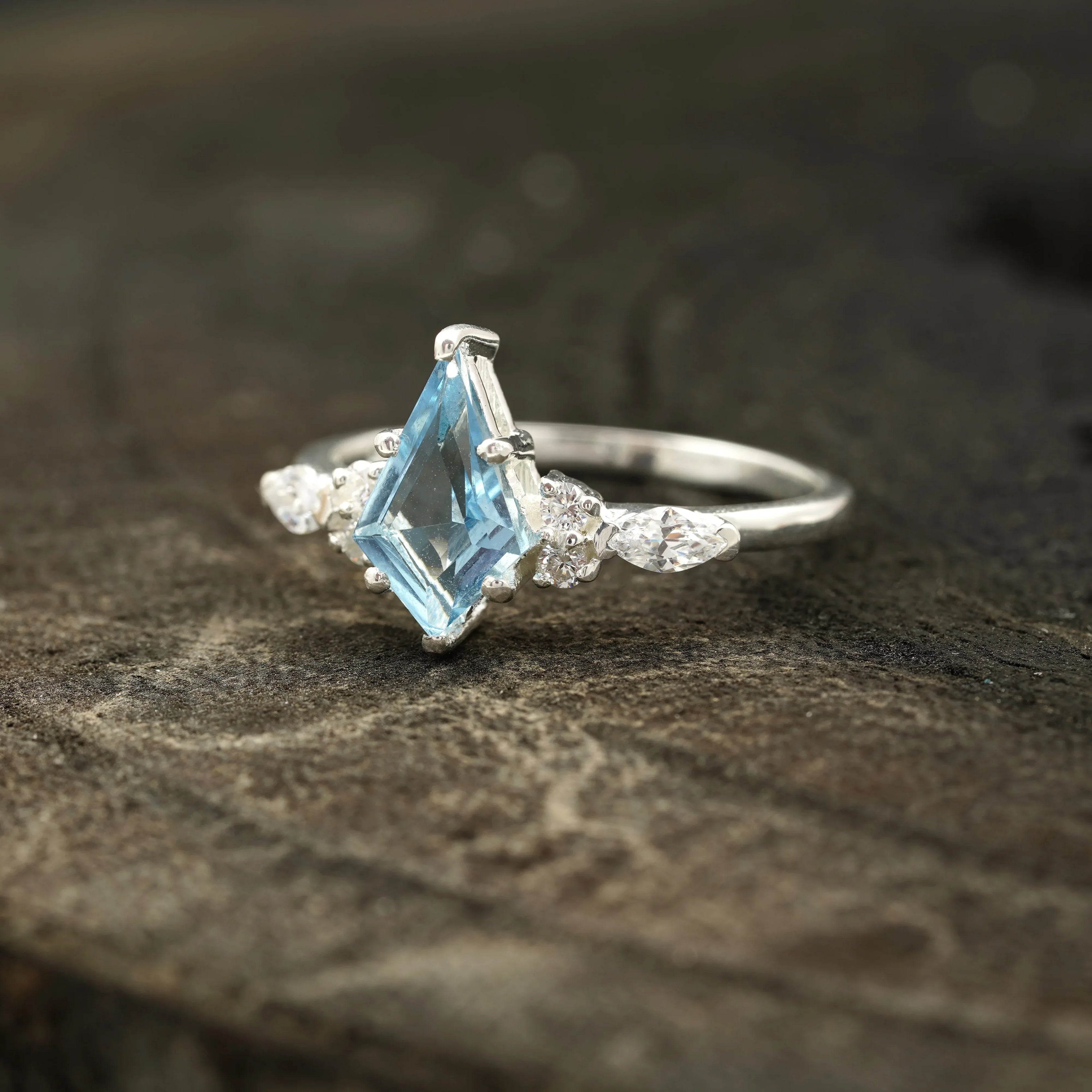 Kite Shape Aquamarine 925 Sterling Silver Ring - MinimalistJewels