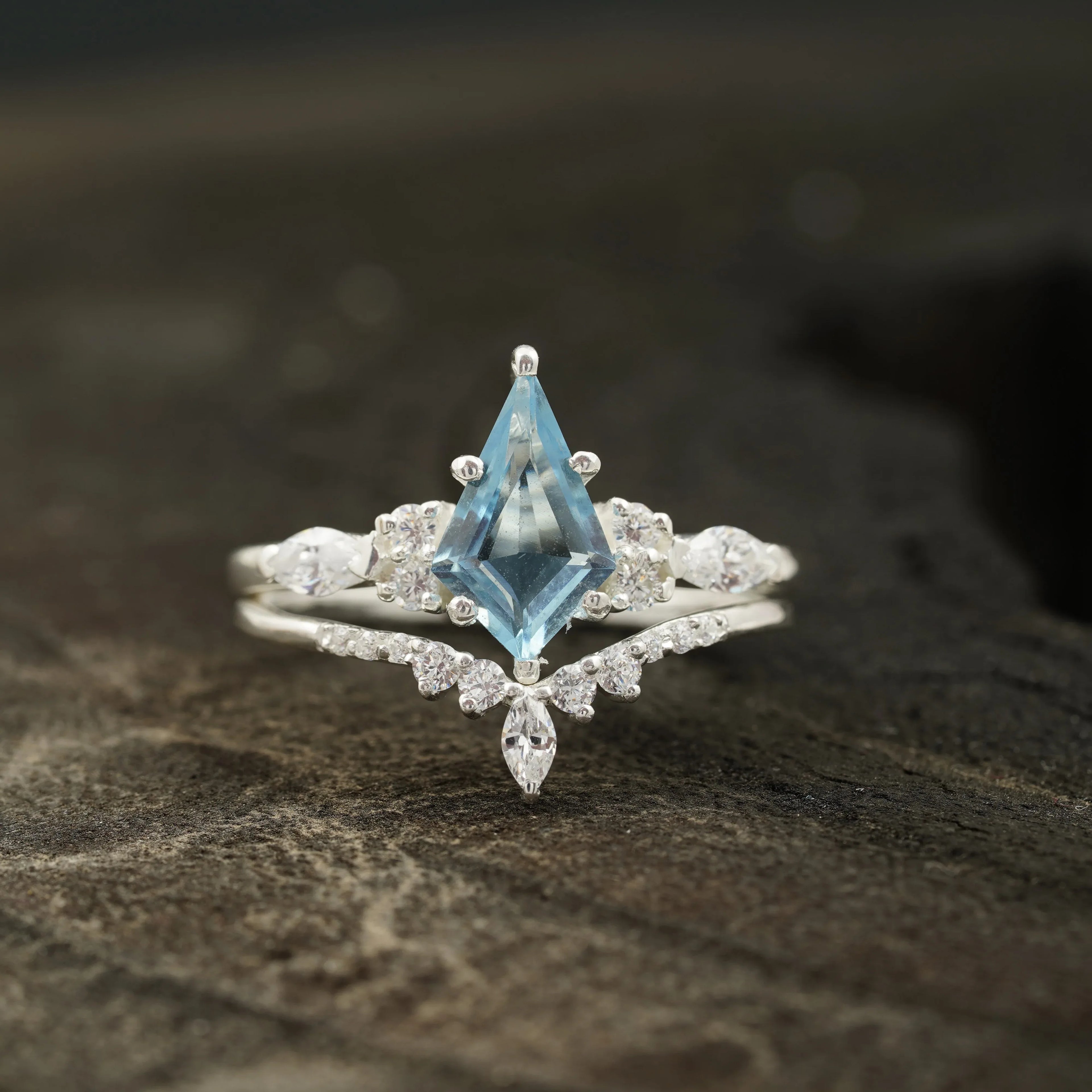 Kite Aquamarine White Gold Engagement Ring Set - MinimalistJewels