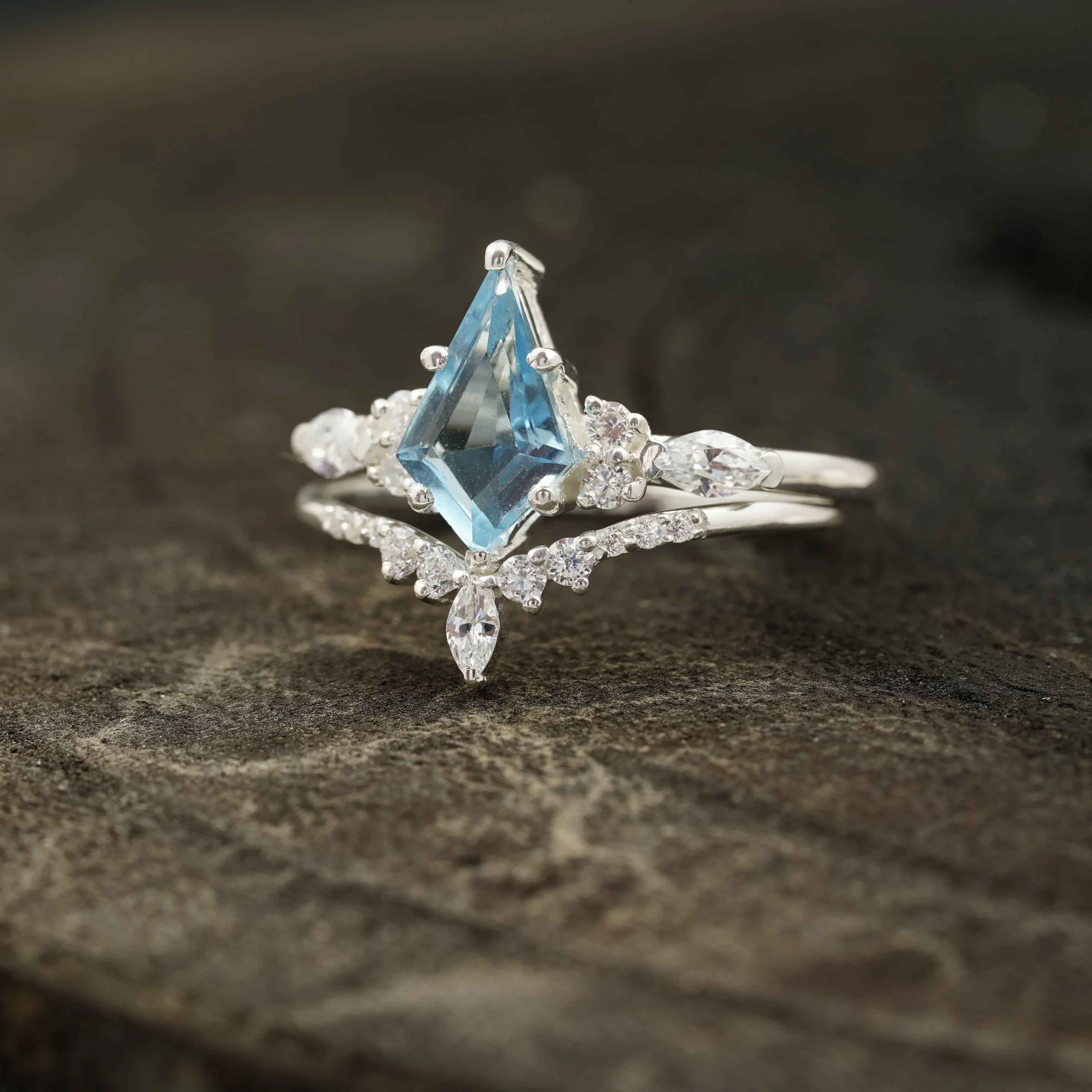 Kite Aquamarine White Gold Engagement Ring Set - MinimalistJewels