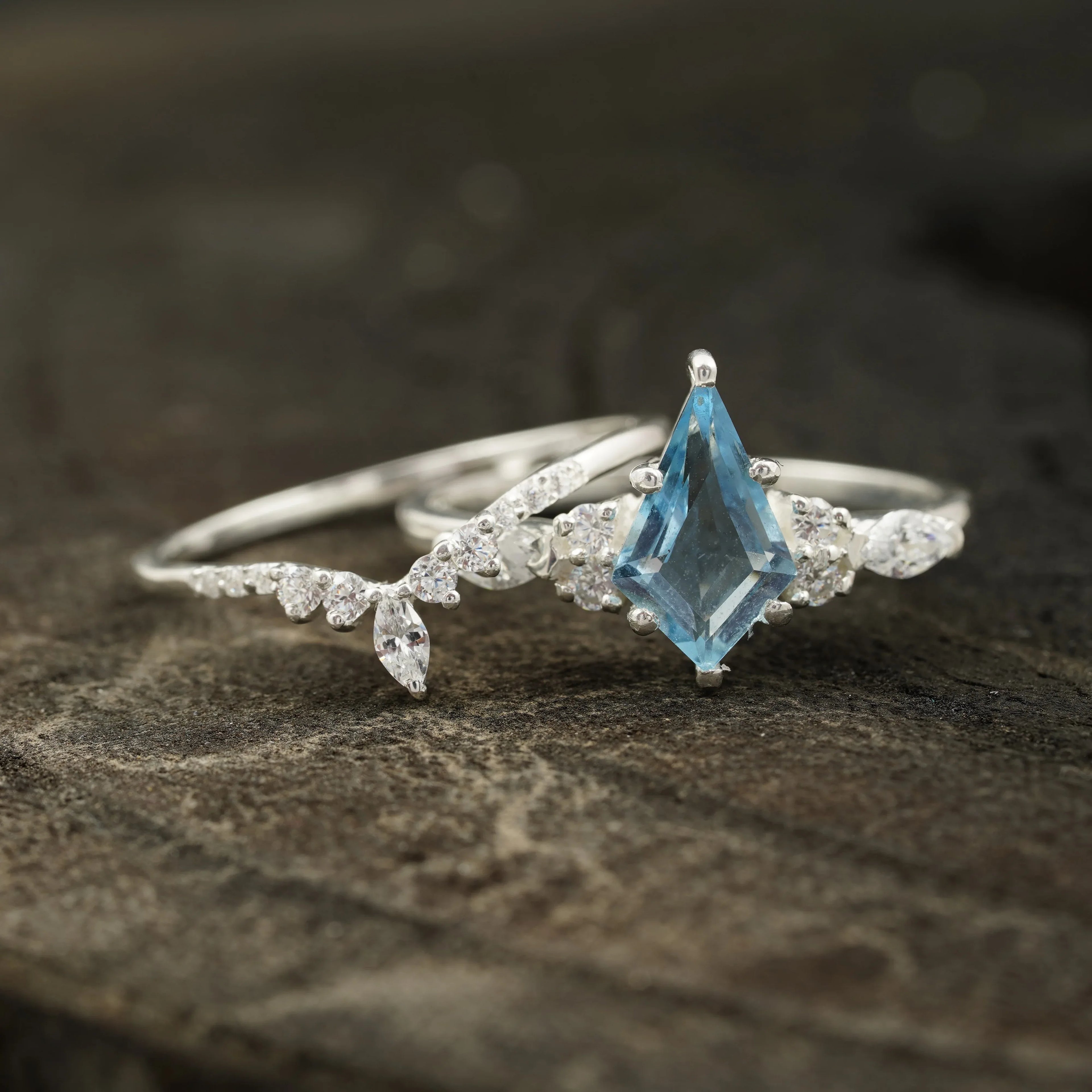 Kite Aquamarine White Gold Engagement Ring Set - MinimalistJewels