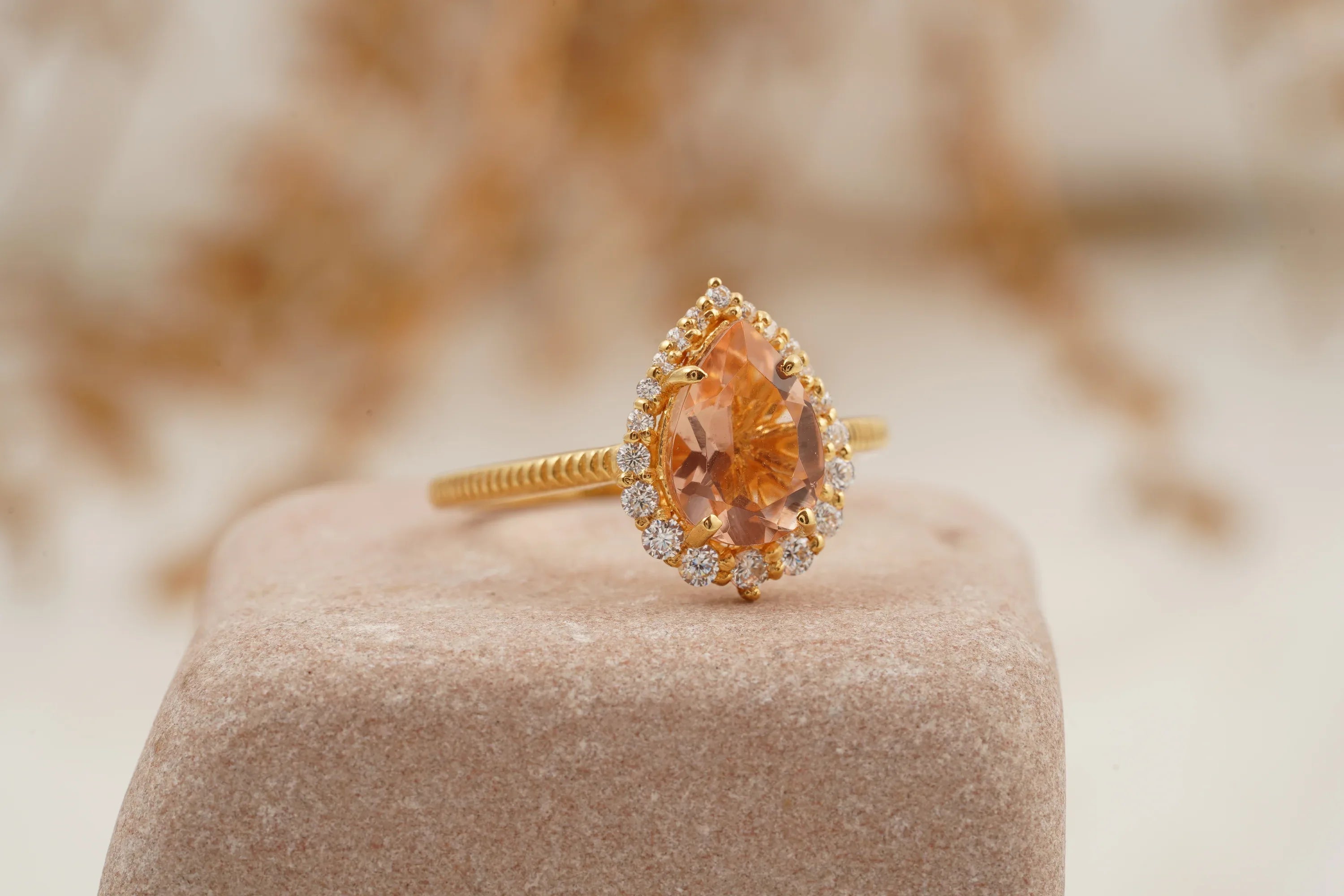 Pear Cut Morganite Halo Diamond Engagement Ring - MinimalistJewels