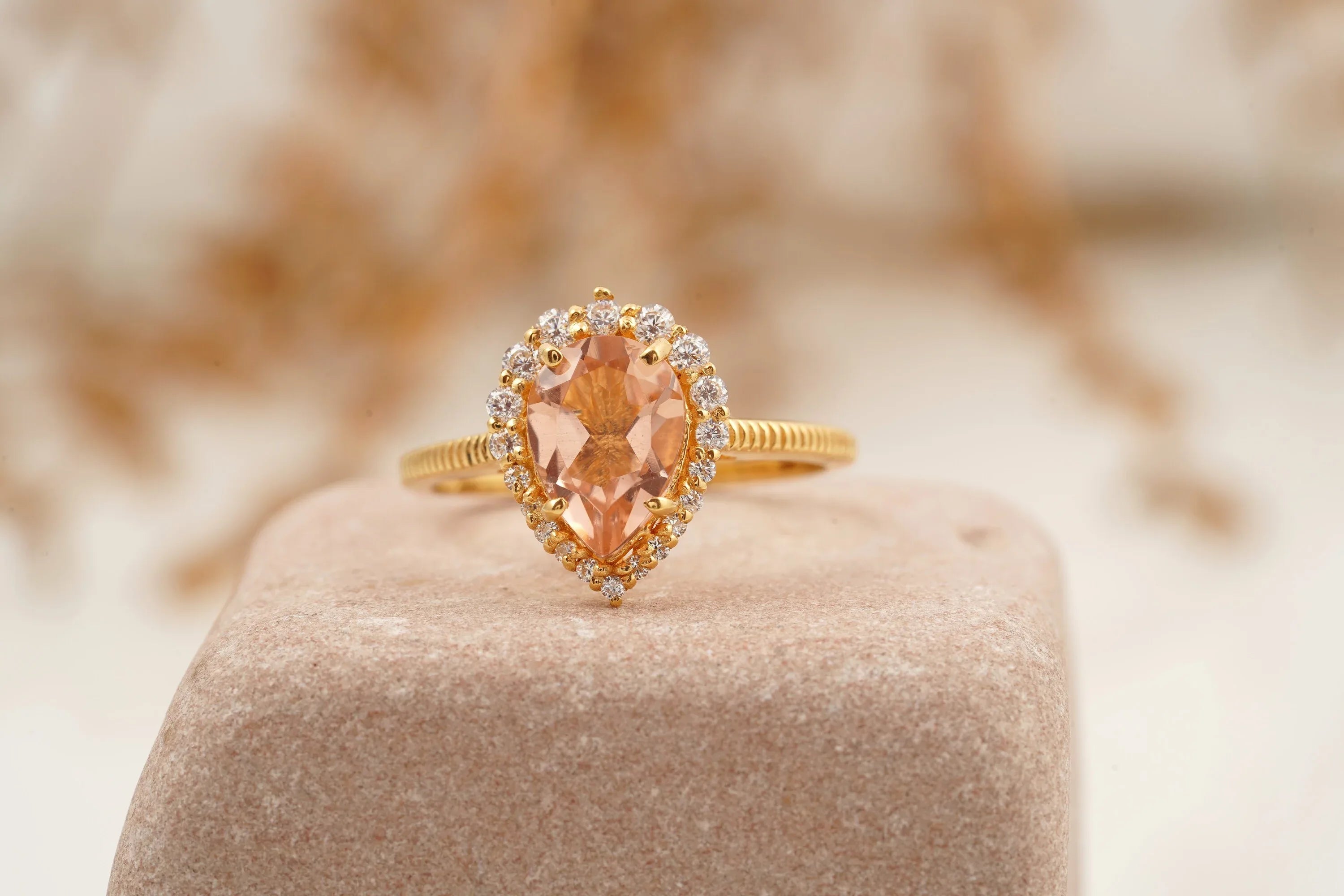 Pear Cut Morganite Halo Diamond Engagement Ring - MinimalistJewels