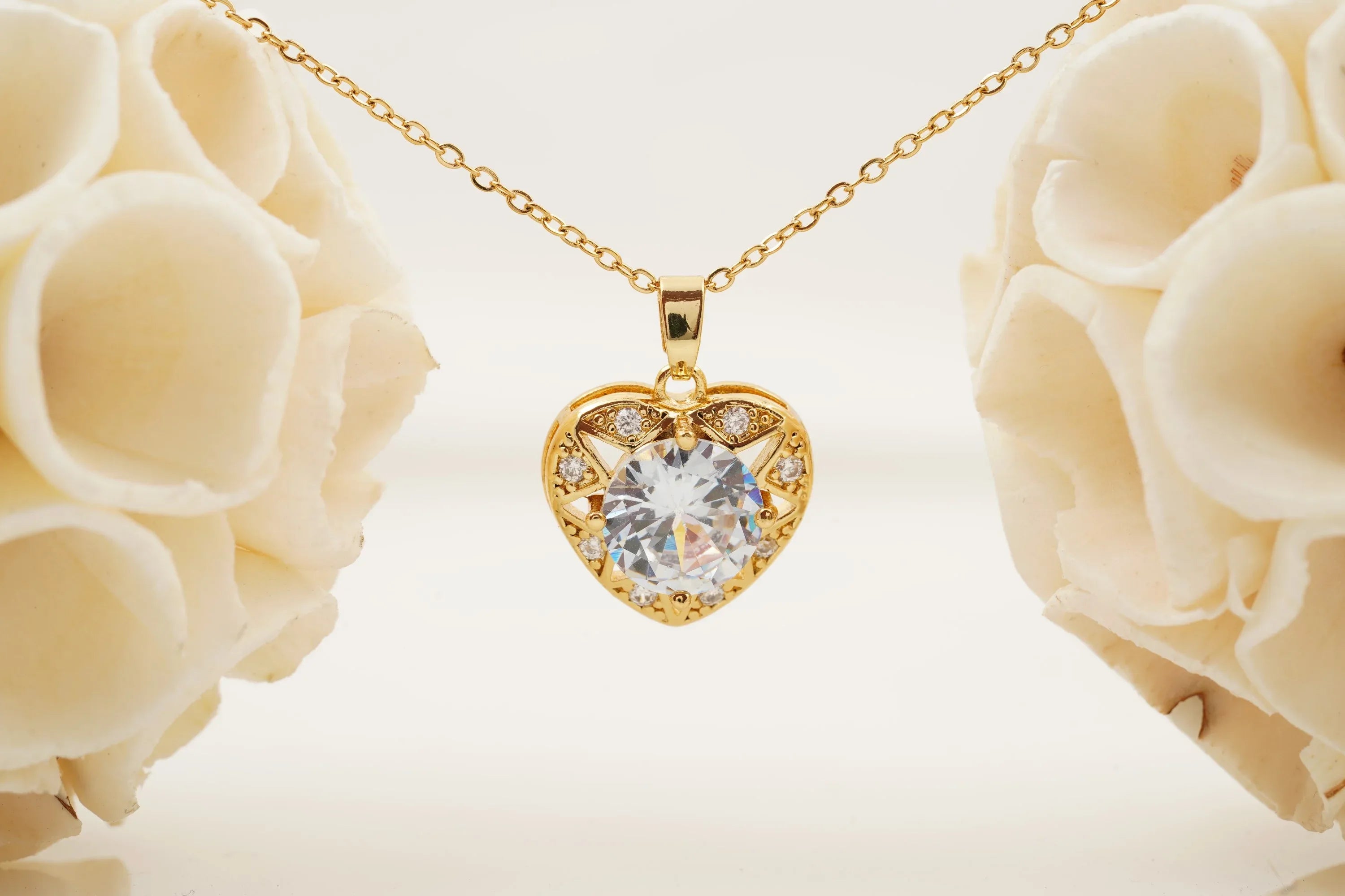 Diamond Heart Shaped Necklace for Women With Gold Chain - MinimalistJewels