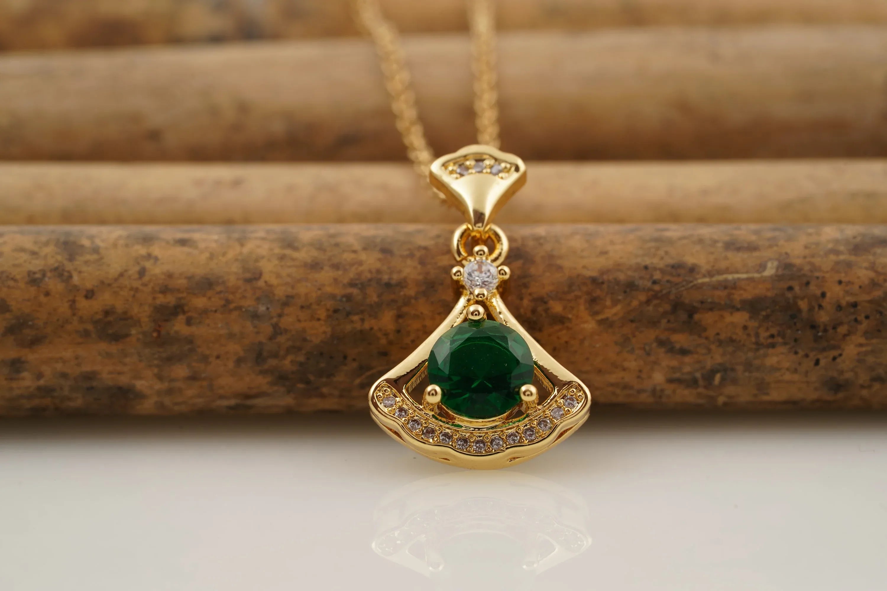 Round Emerald Necklace With Gold Chain May Birthstone - MinimalistJewels