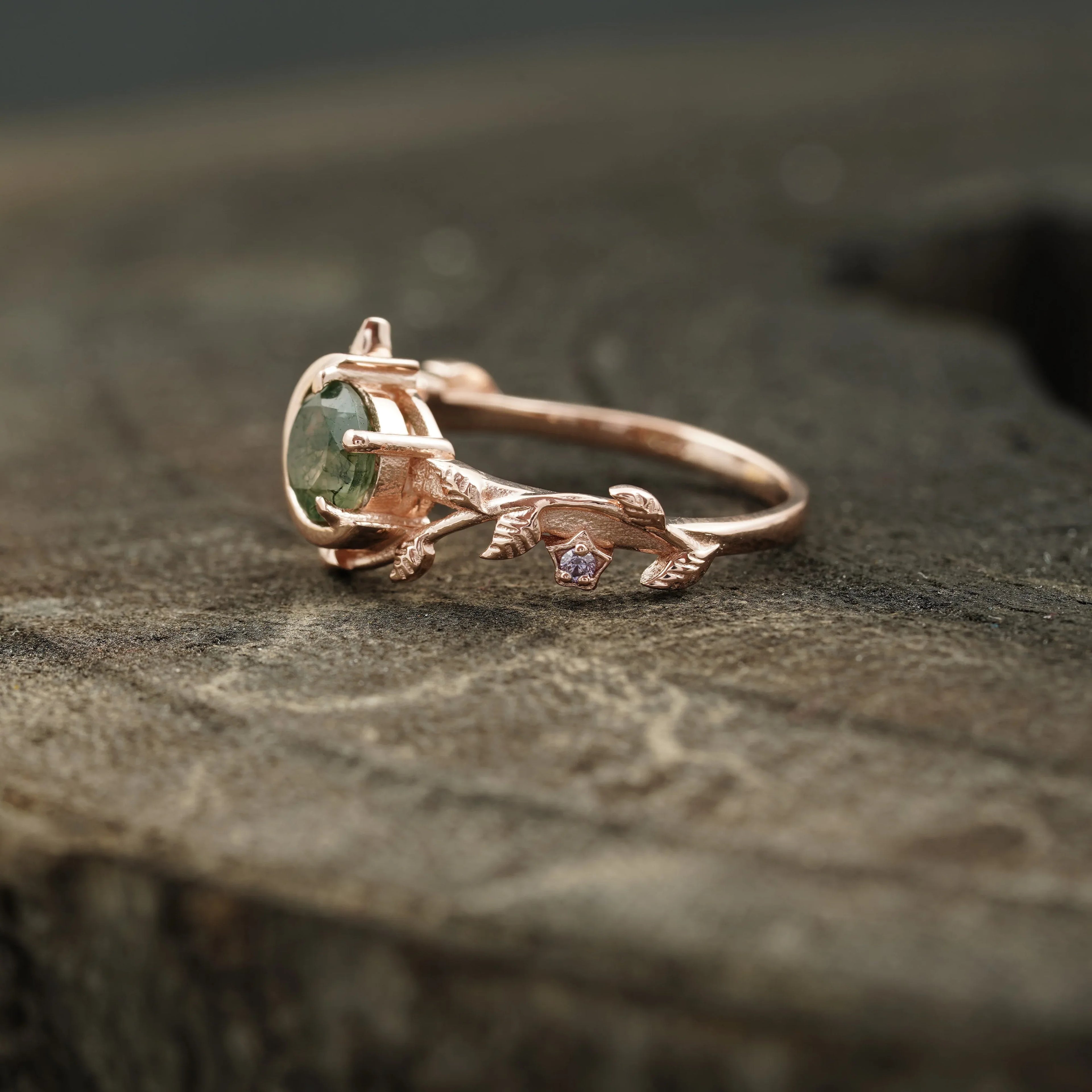 Round Natural Moss Agate Leaf Design Engagement Ring - MinimalistJewels
