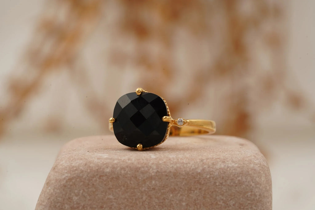 Cushion Black Onyx Vermeil Engagement Ring - MinimalistJewels
