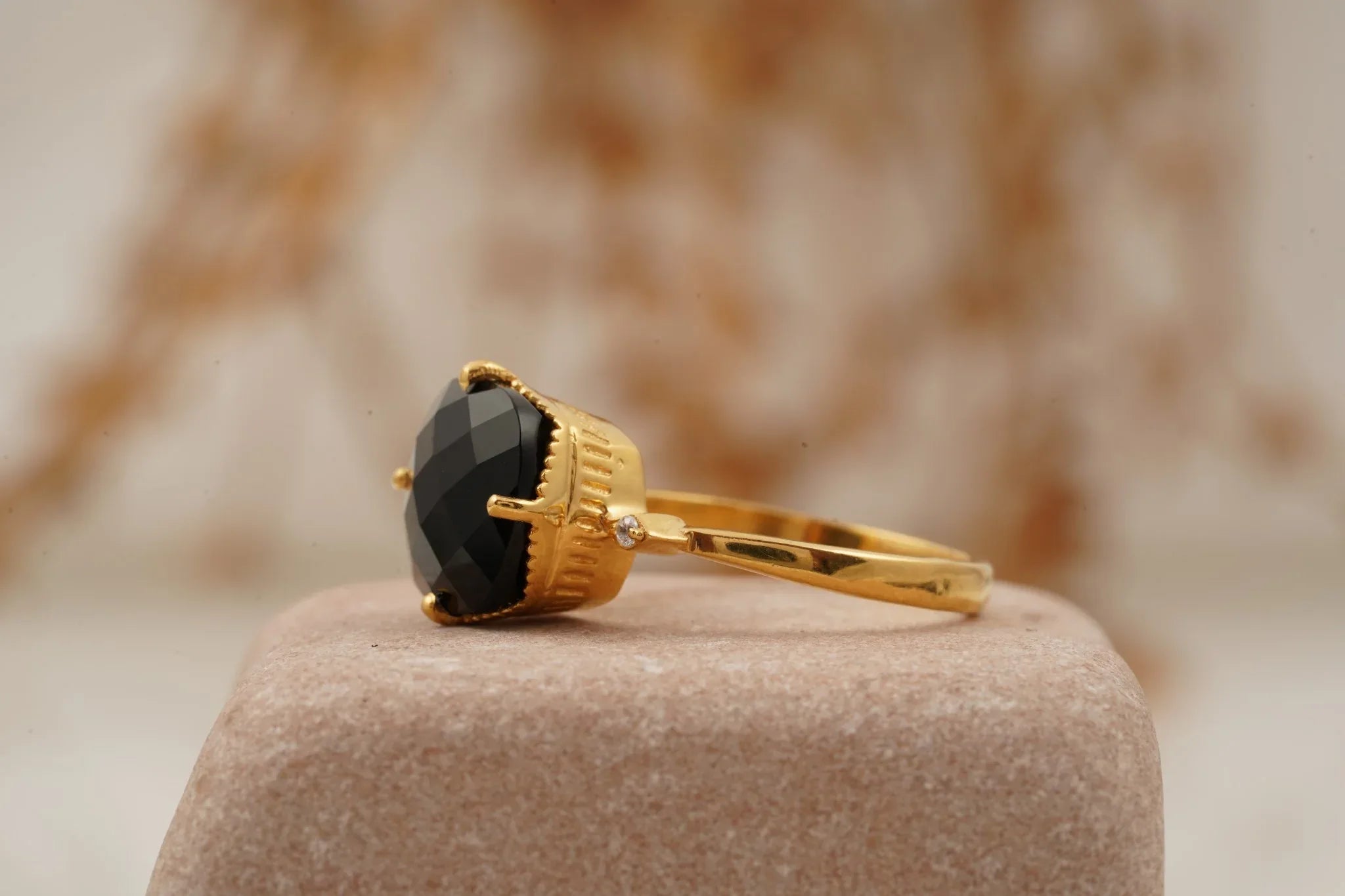 Cushion Black Onyx Vermeil Engagement Ring - MinimalistJewels