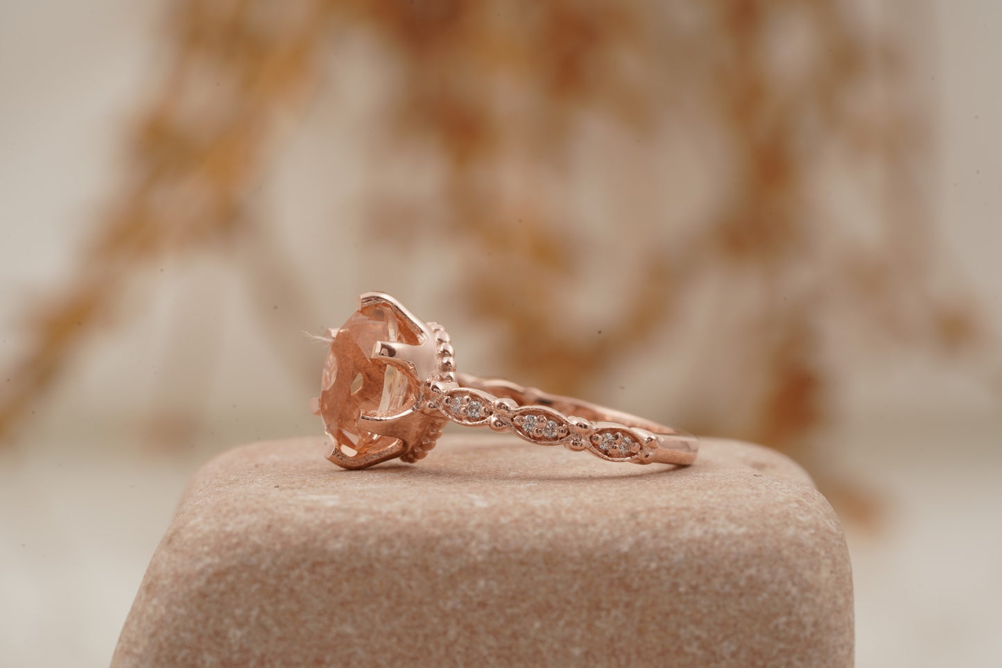 Oval Cut Morganite 2.5ct Engagement Rings For Women