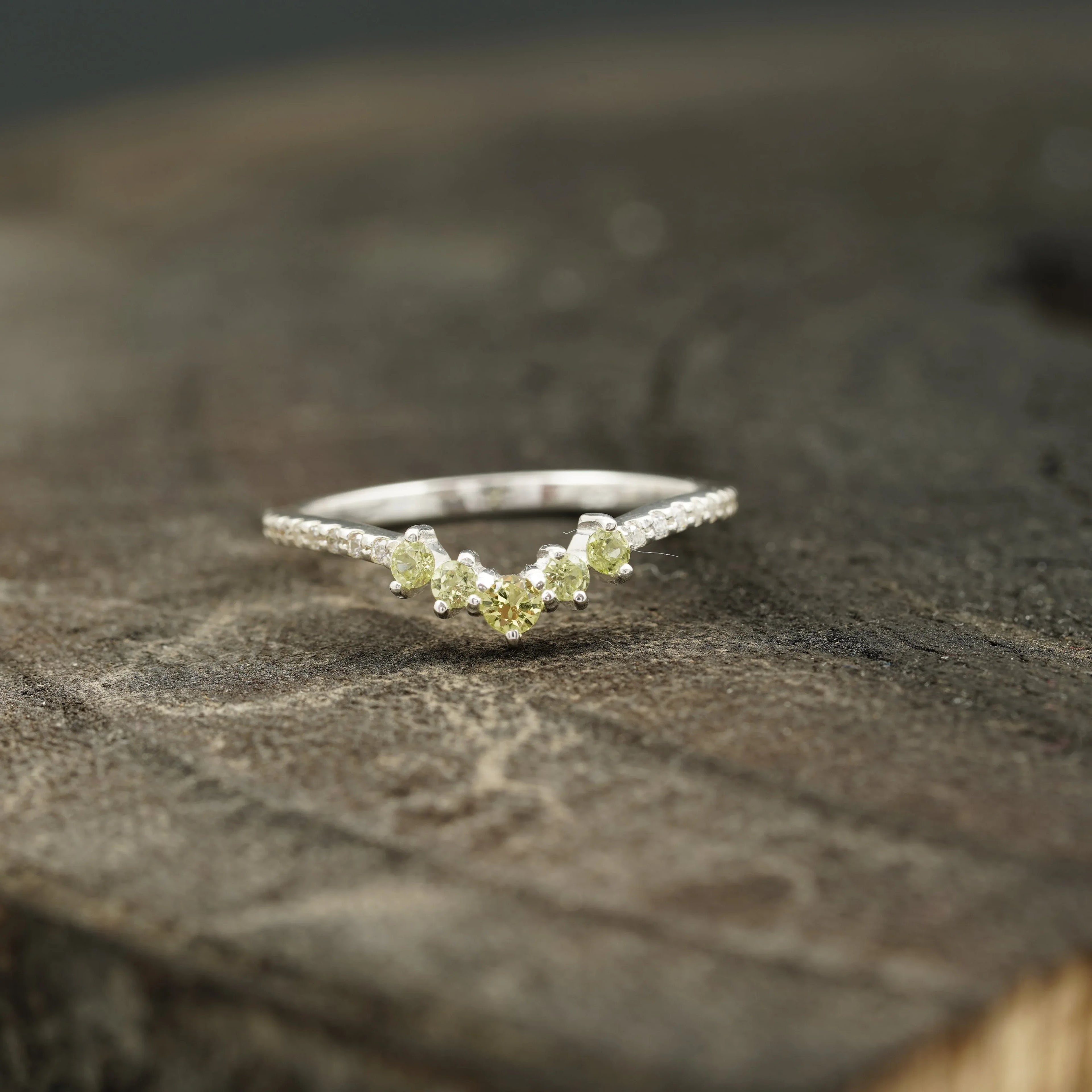 Curved Green Amethyst Stacking Matching Wedding Band - MinimalistJewels