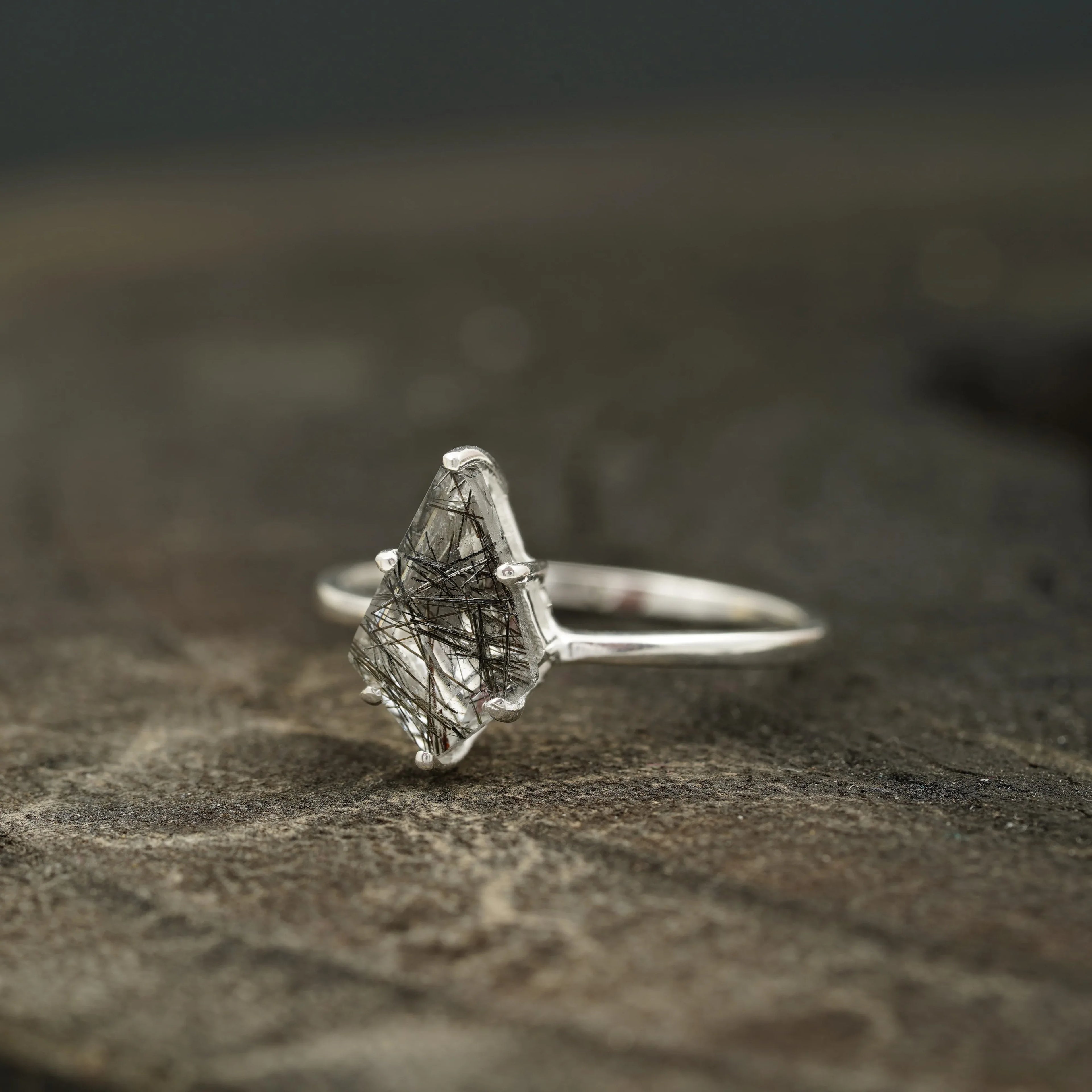 Kite Shaped Black Rutile Quartz Ring - MinimalistJewels