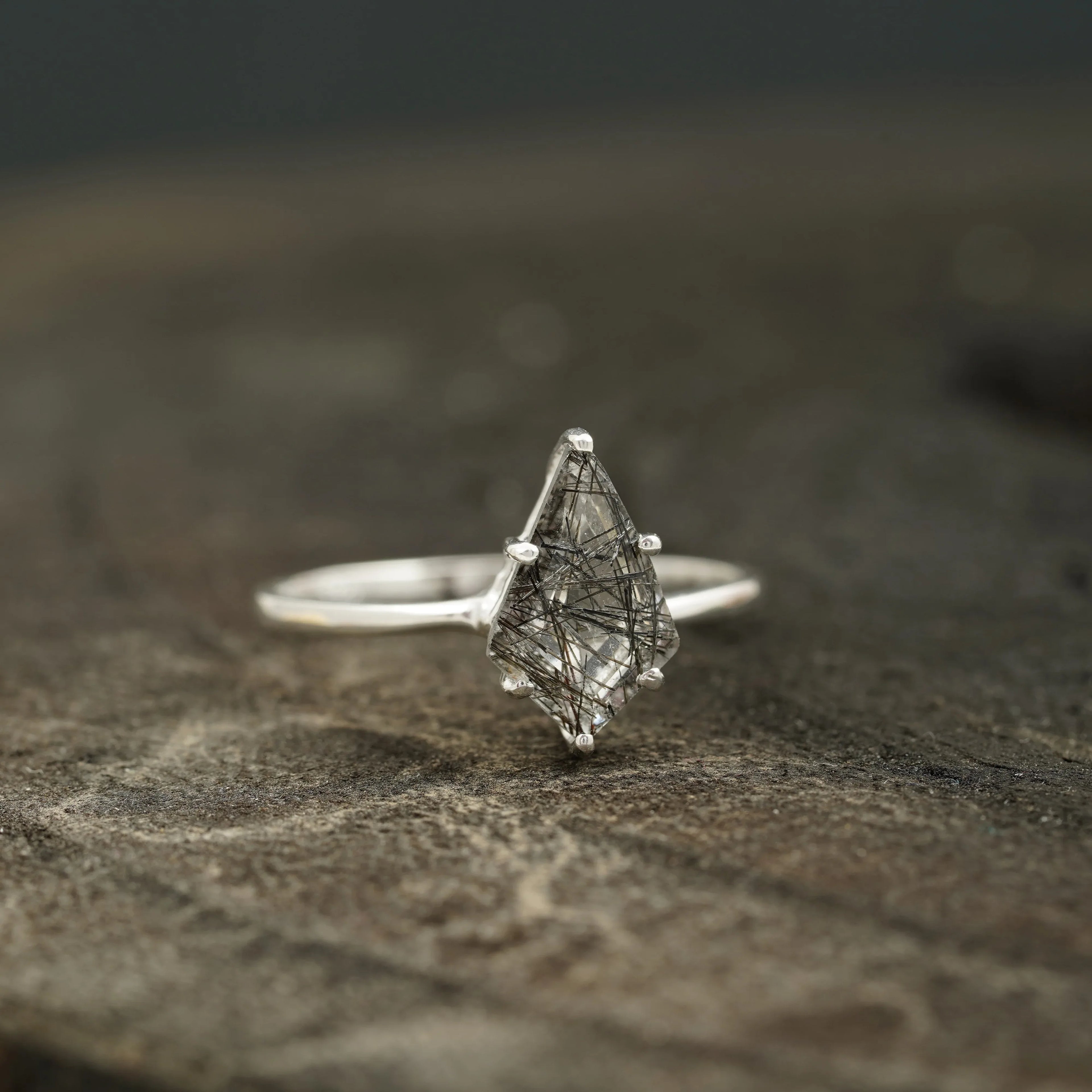 Kite Shaped Black Rutile Quartz Ring - MinimalistJewels