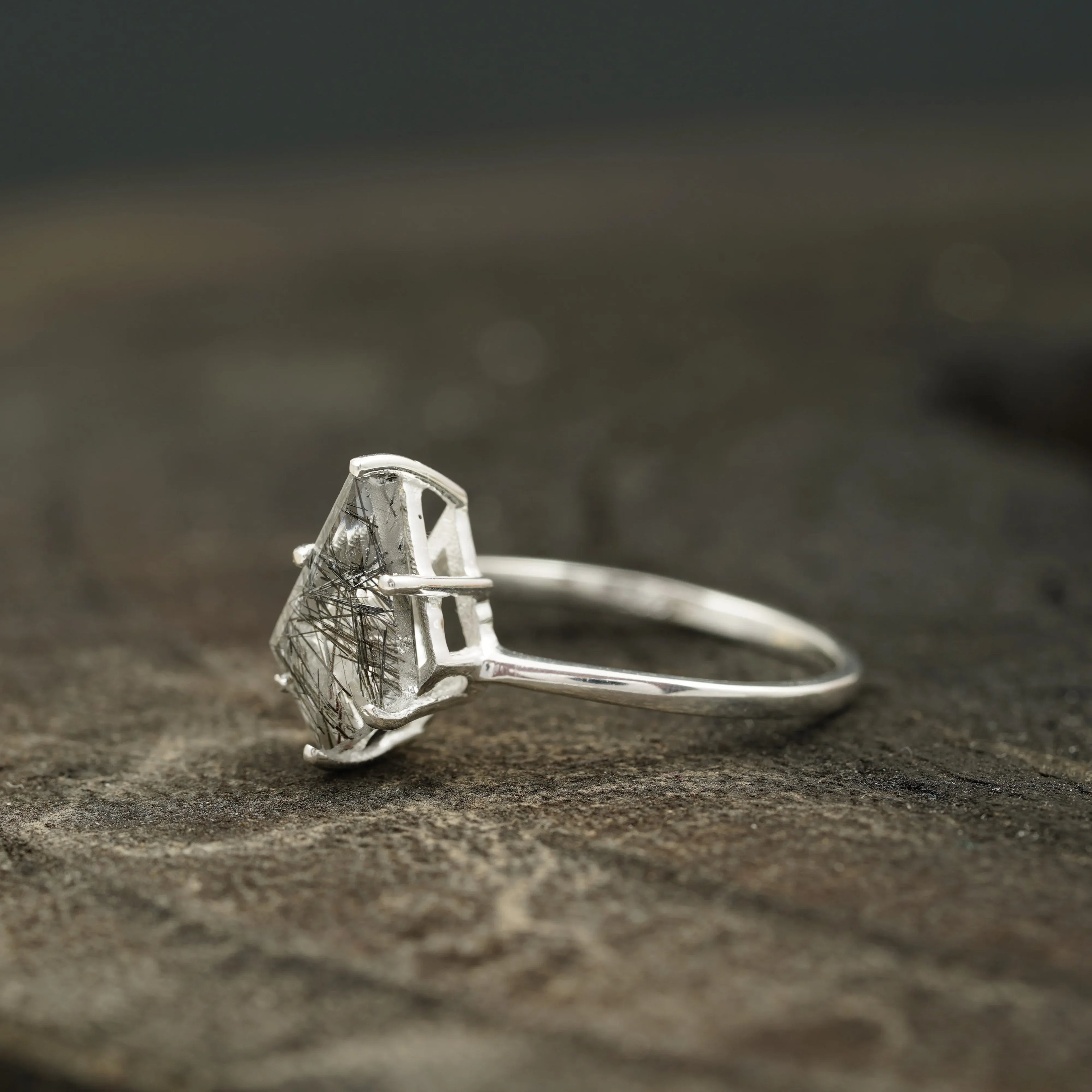 Kite Shaped Black Rutile Quartz Ring - MinimalistJewels