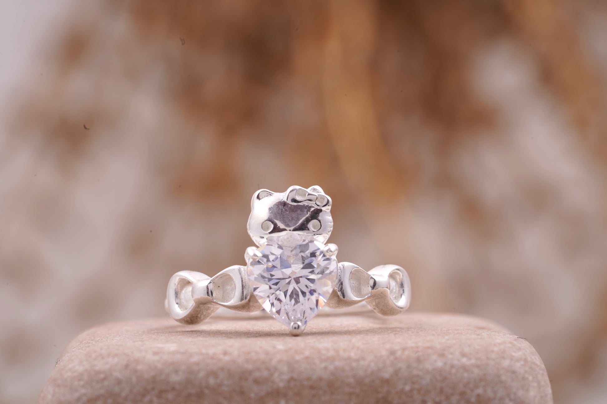 Kitty Diamond Heart Ring | Cute Animal Jewelry