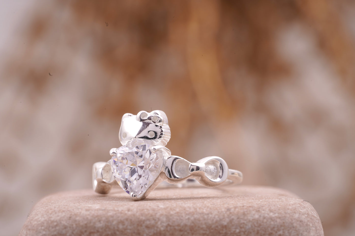 Kitty Diamond Heart Ring | Cute Animal Jewelry Right Angle