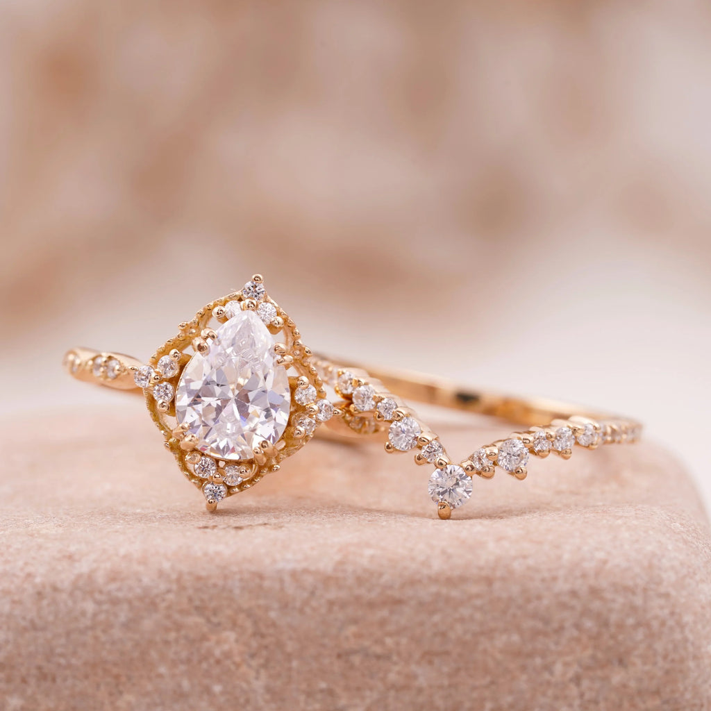 Pear Moissanite Bridal Engagement Ring - MinimalistJewels