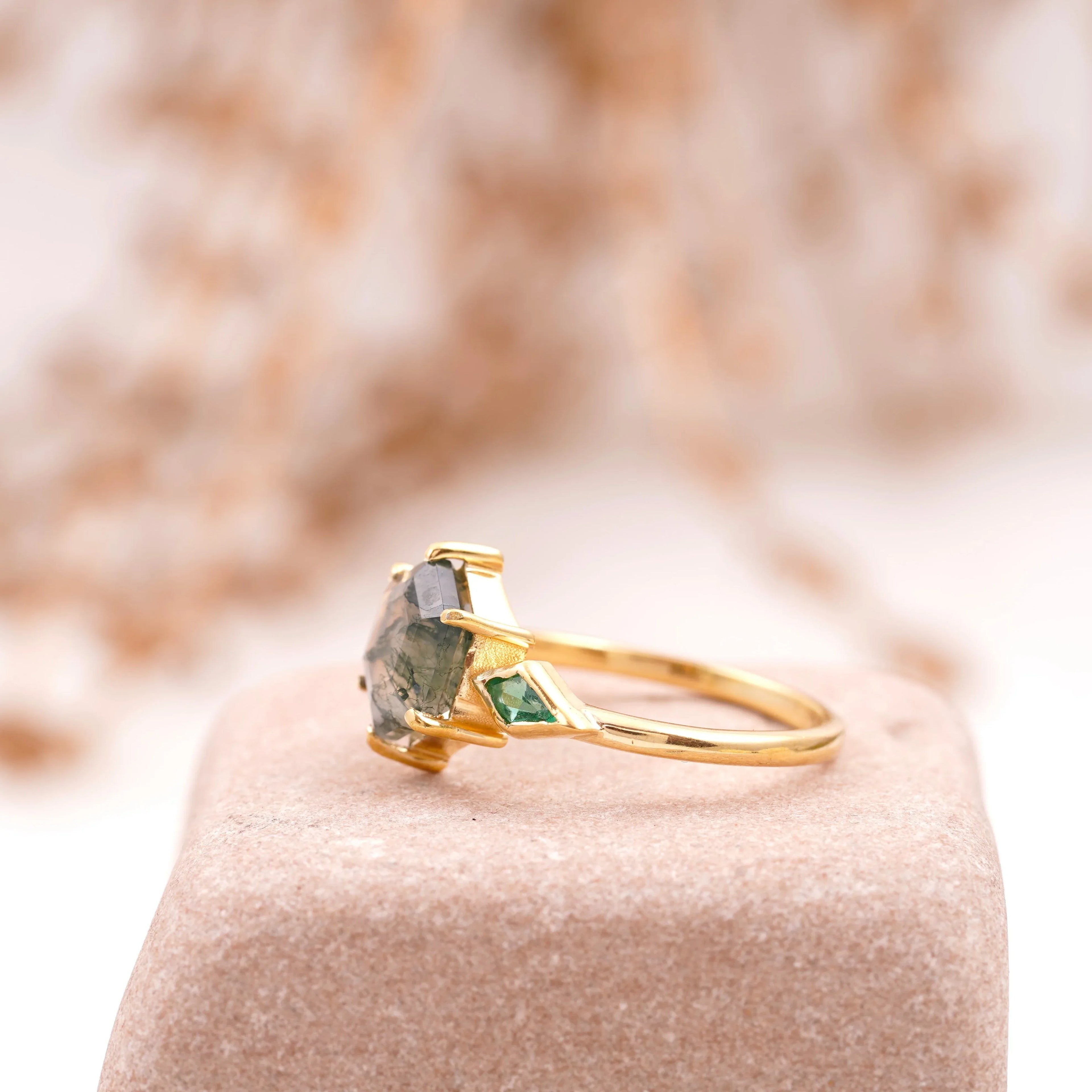 Kite Emerald Moss Agate Hexagon Engagement Ring - MinimalistJewels