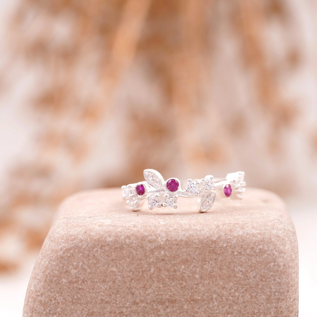 Nature Inspired Leaf CZ Diamond And Ruby Wedding Band 925 Sterling Silver - MinimalistJewels