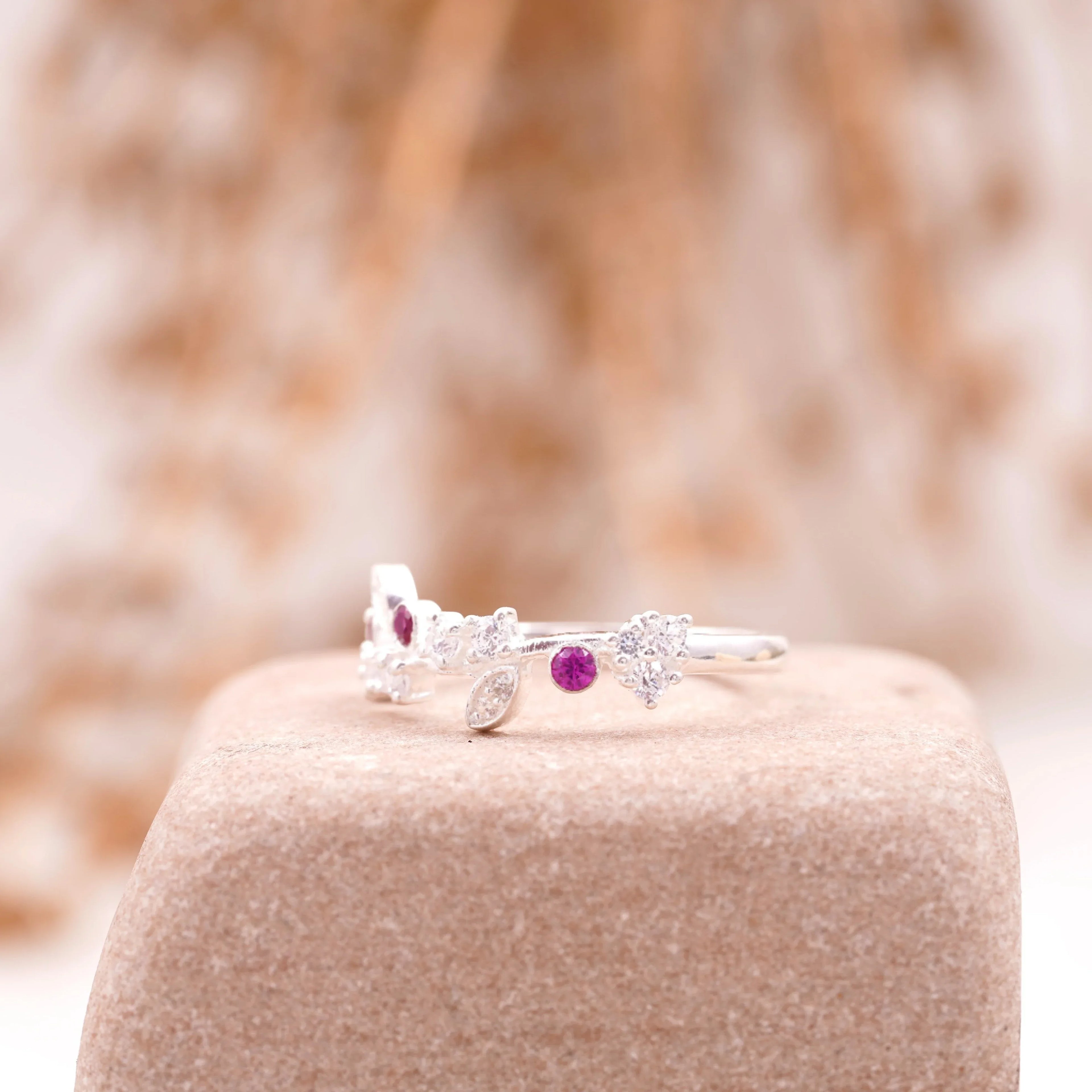 Nature Inspired Leaf CZ Diamond And Ruby Wedding Band 925 Sterling Silver - MinimalistJewels