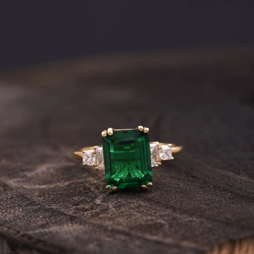 Baguette Cut Moissanite & Green Emerald Ring - MinimalistJewels