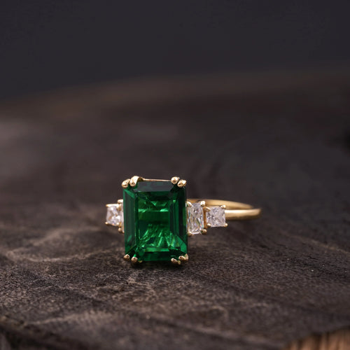 Baguette Cut Moissanite & Green Emerald Ring - MinimalistJewels
