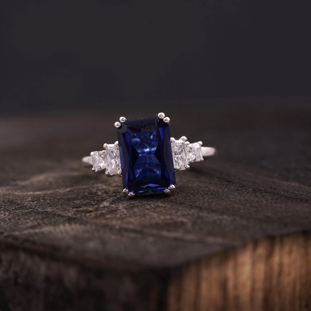 Emerald Blue Sapphire Silver Engagement Ring - MinimalistJewels